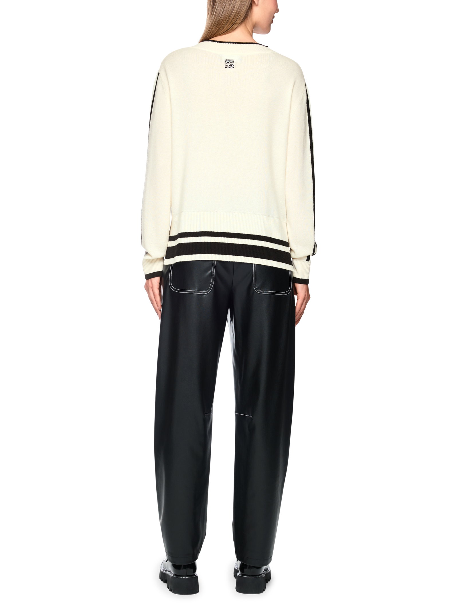 Pullover, black and white #3