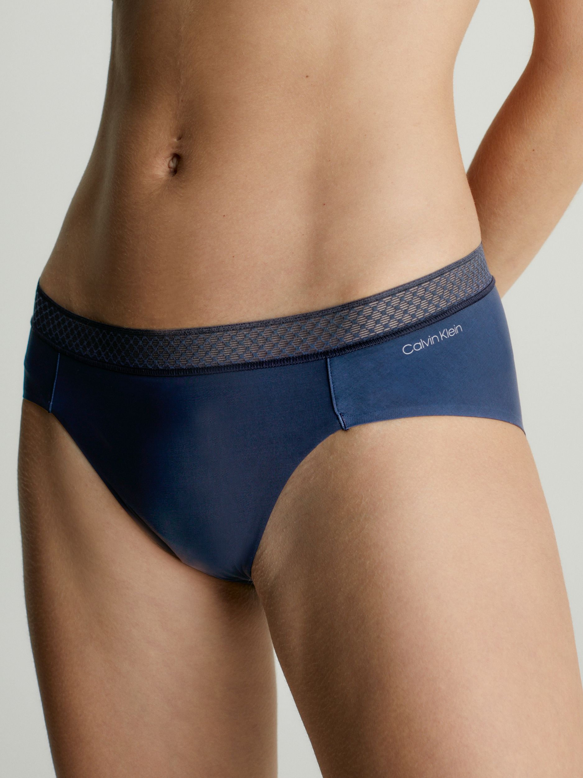 Calvin Klein Slip  "Seductive Comfort"