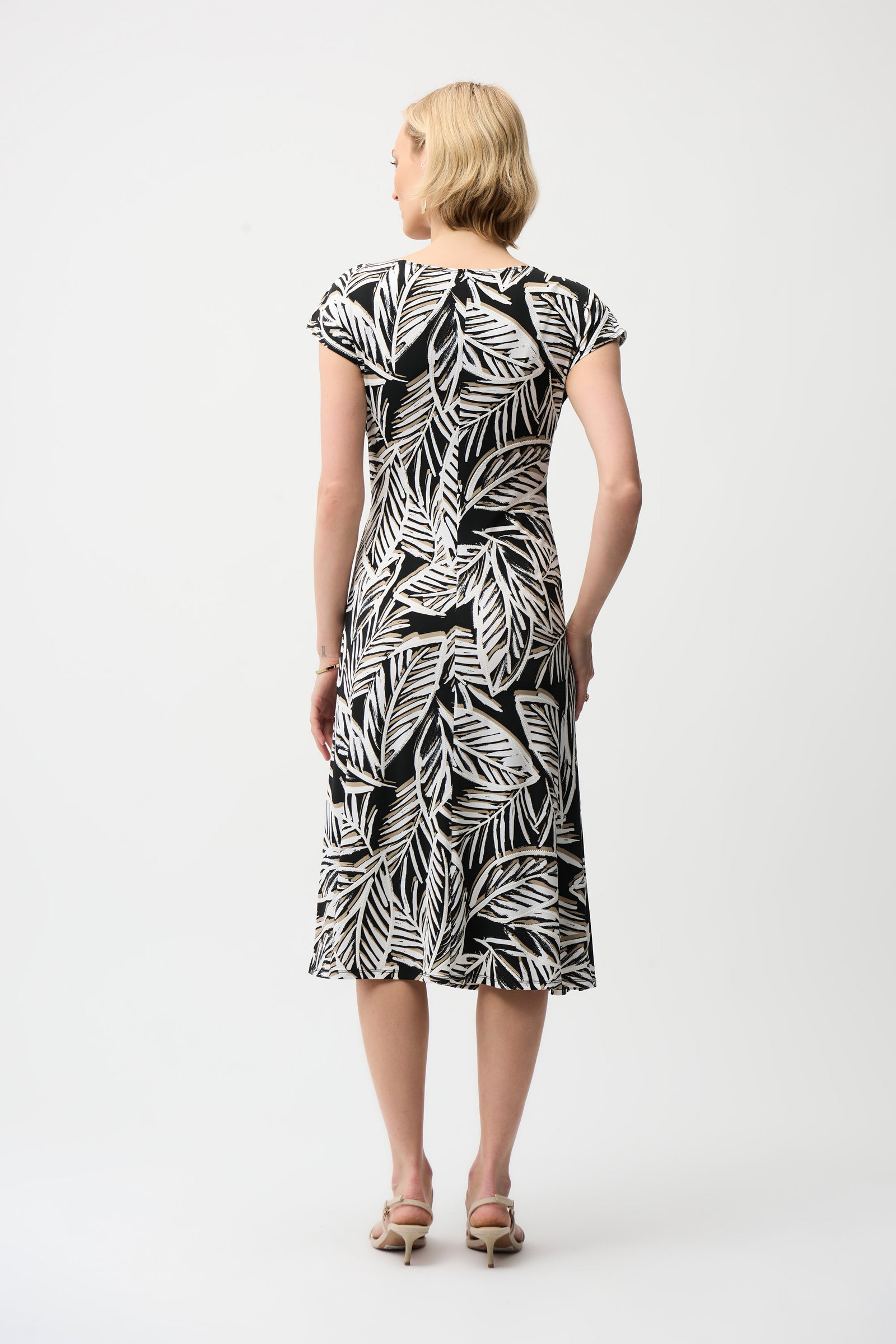 Joseph Ribkoff Fit-and-Flare-Kleid mit tropischem Print und U-Boot-Ausschnitt #2