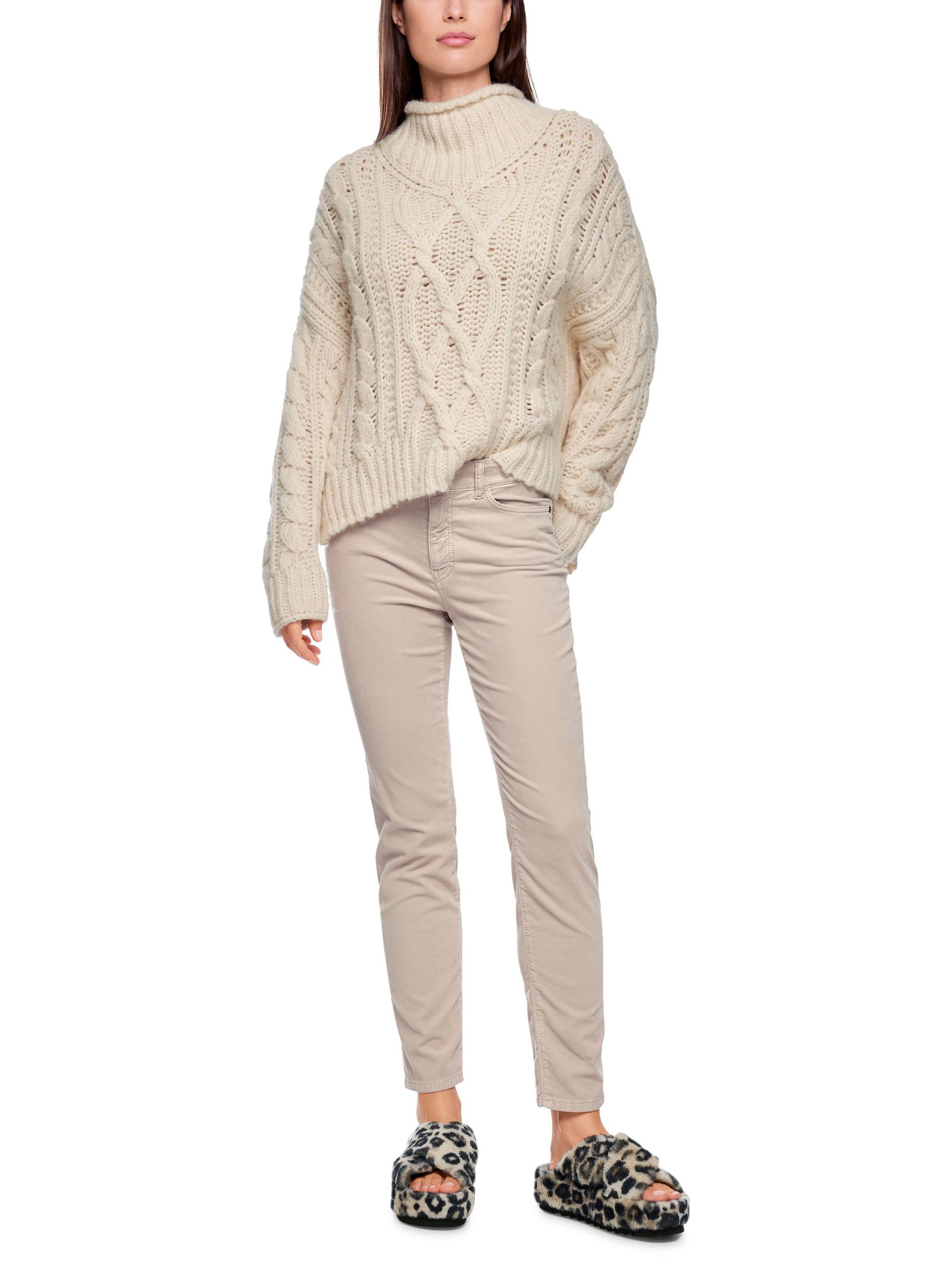  | Hose SILEA, warm stone | 36