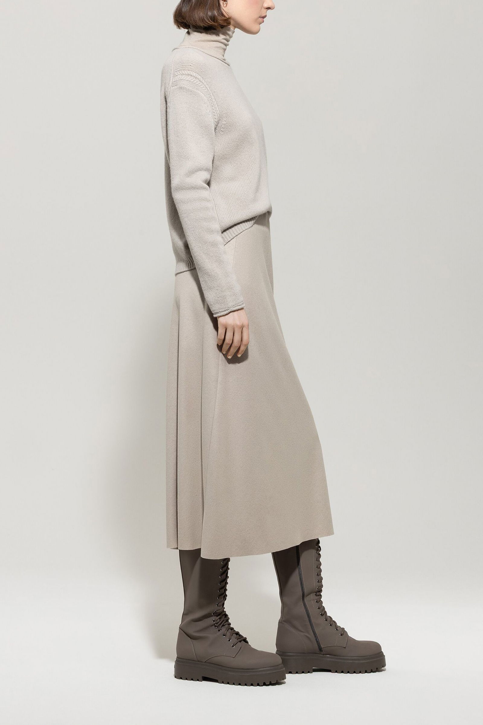 e58c23c88d56ece5fb0721393825bd01 |  Rock, oyster | 38 | 1952_722