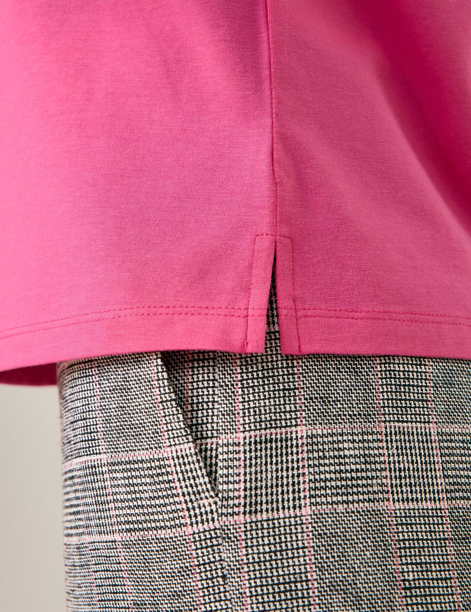 GERRY WEBER Collection | Kurzarmshirt mit Material-Patch und Ziersteinchen | 40 | pink