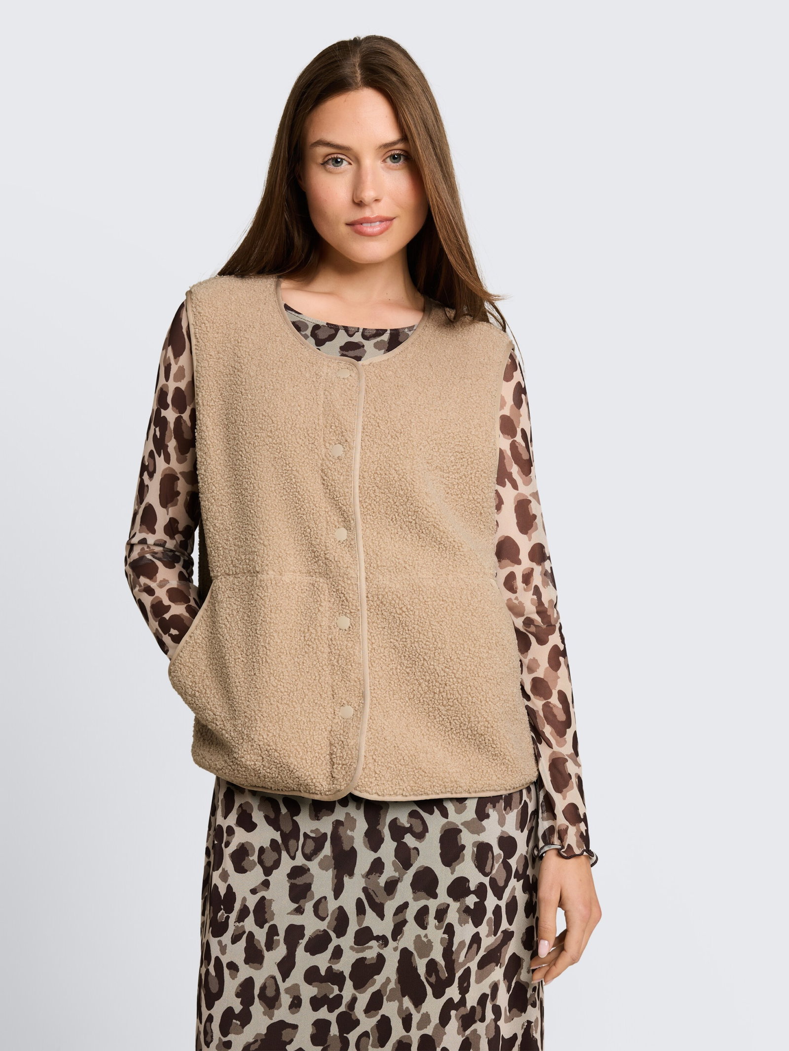 Sweatvest teddy with buttons, Gravel Beige #11