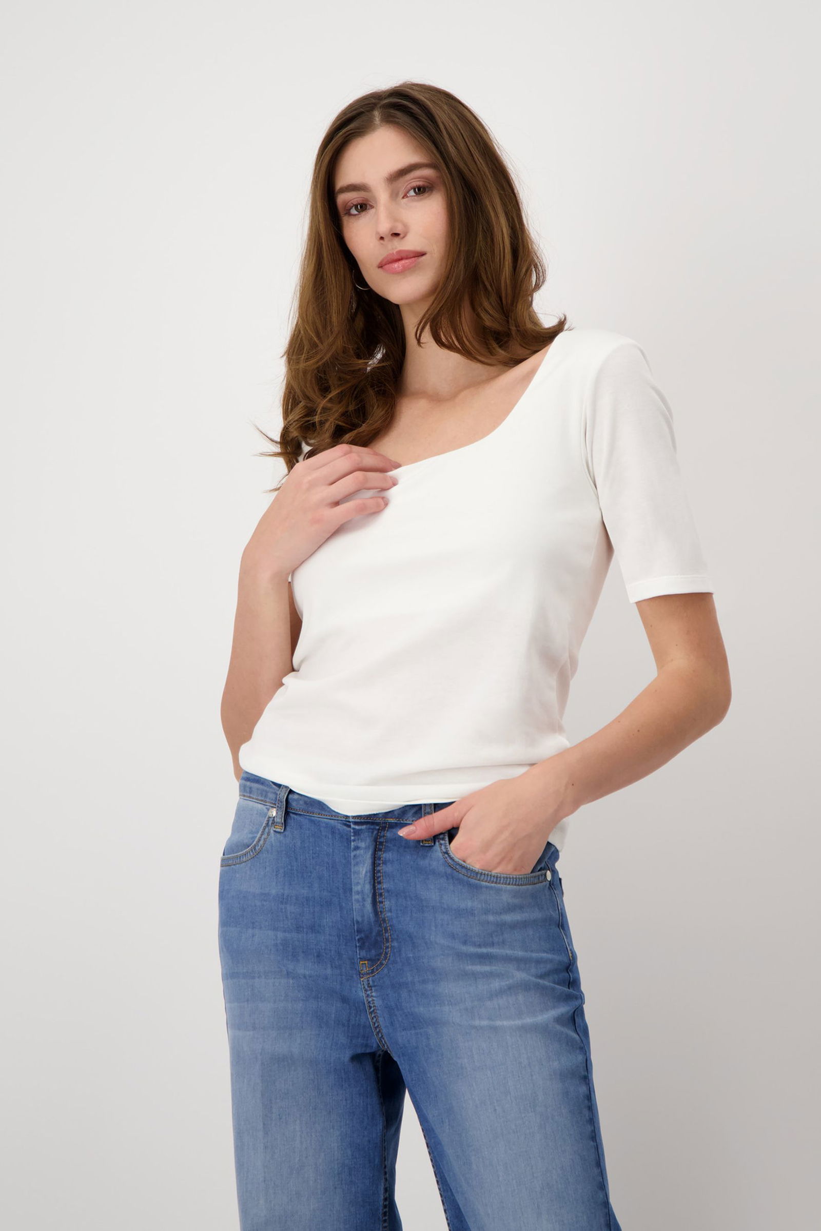dc6b5b3dab9bd68103655933927b01f8 Monari Shirt