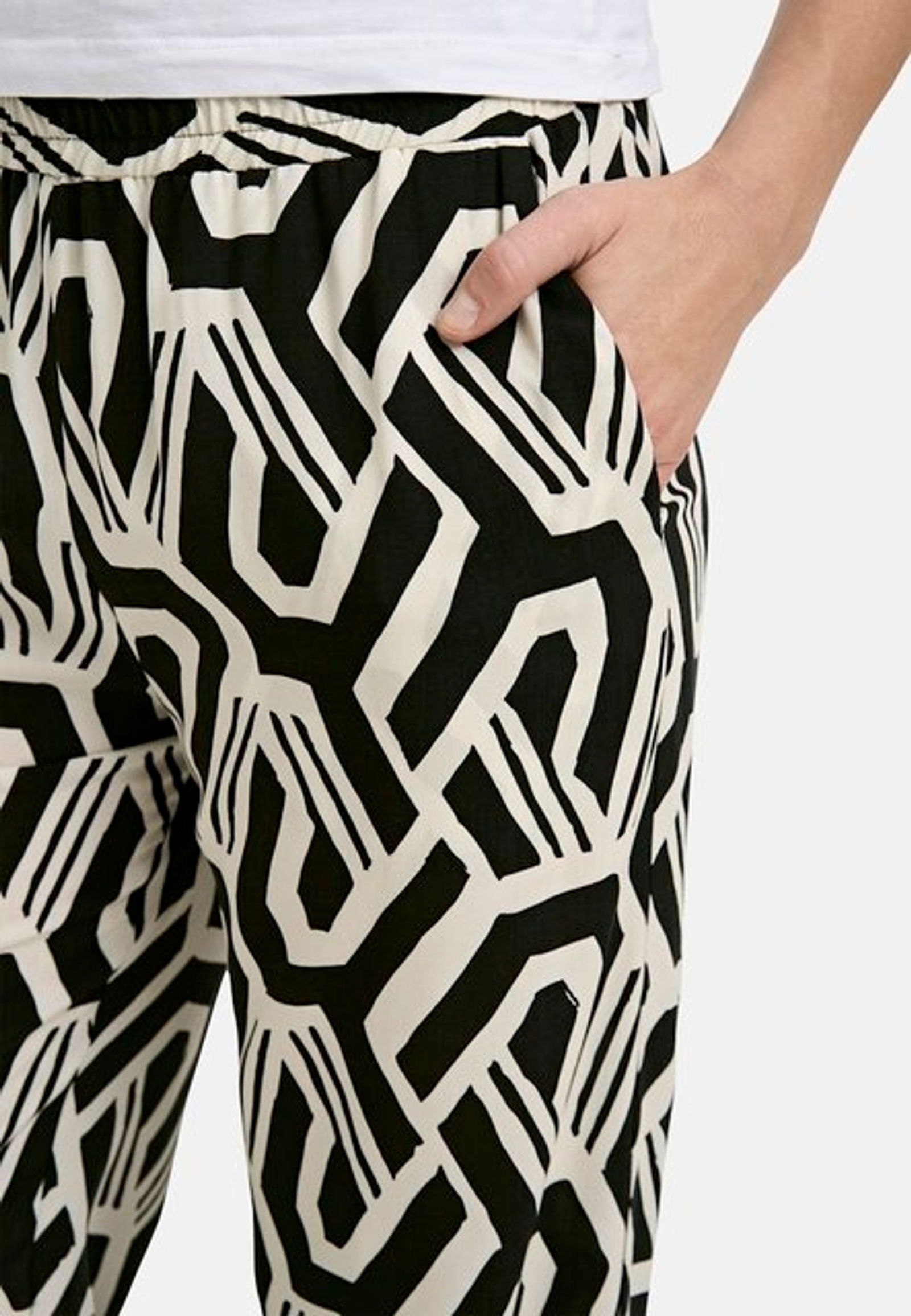 Milano Italy | Milano Italy Schmale Hose | 44 | black print