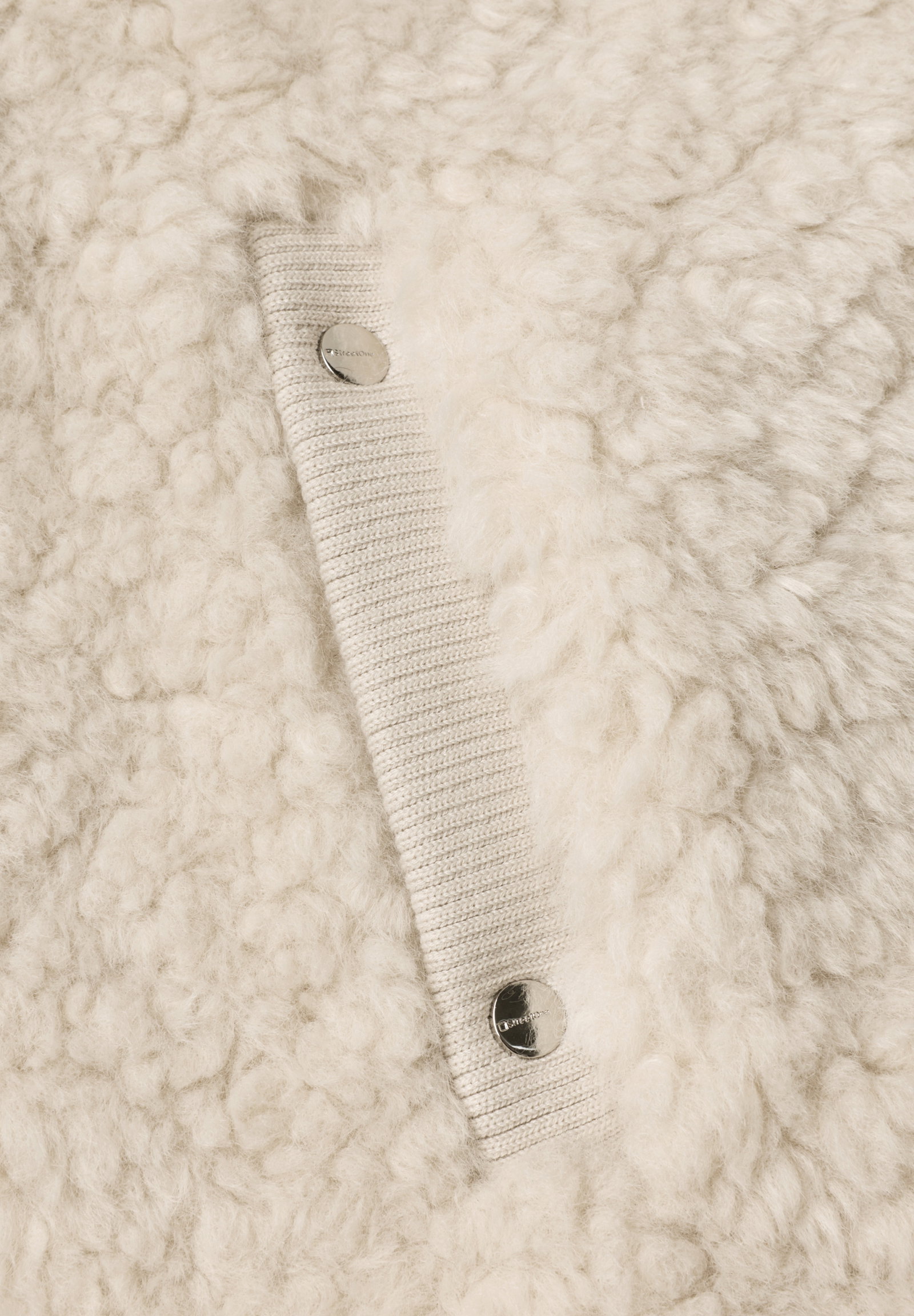 LTD QR Curly  Fake Fur Vest w., smooth stone sand #2