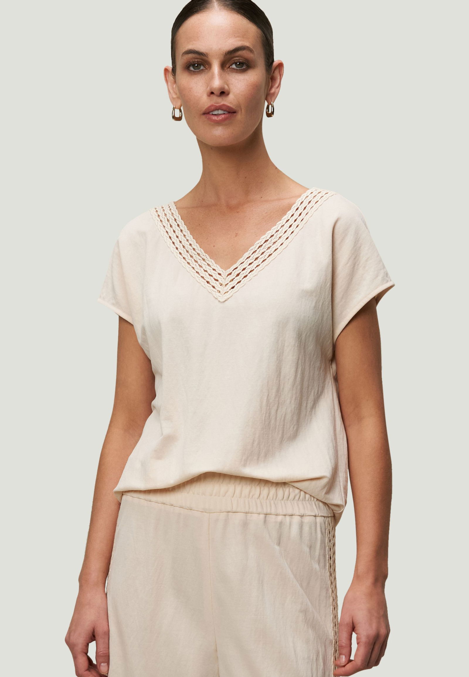 46445017181ad8e6e41a4128efbfaede Zero | Zero Shirt | 38 | french oak