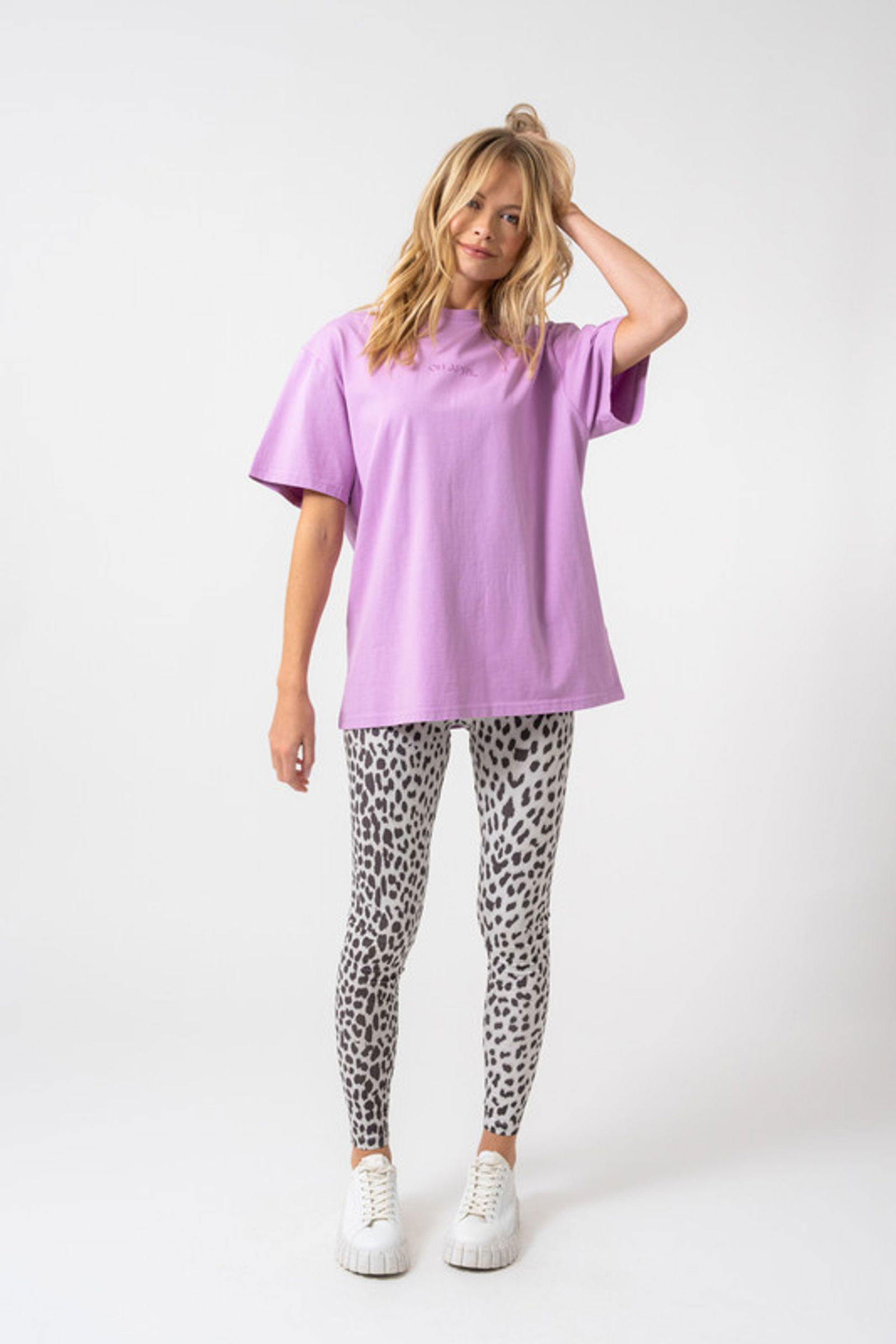 66ea165e1378cb21834de6188d491543 Oh April | T Shirt | XL | lilac