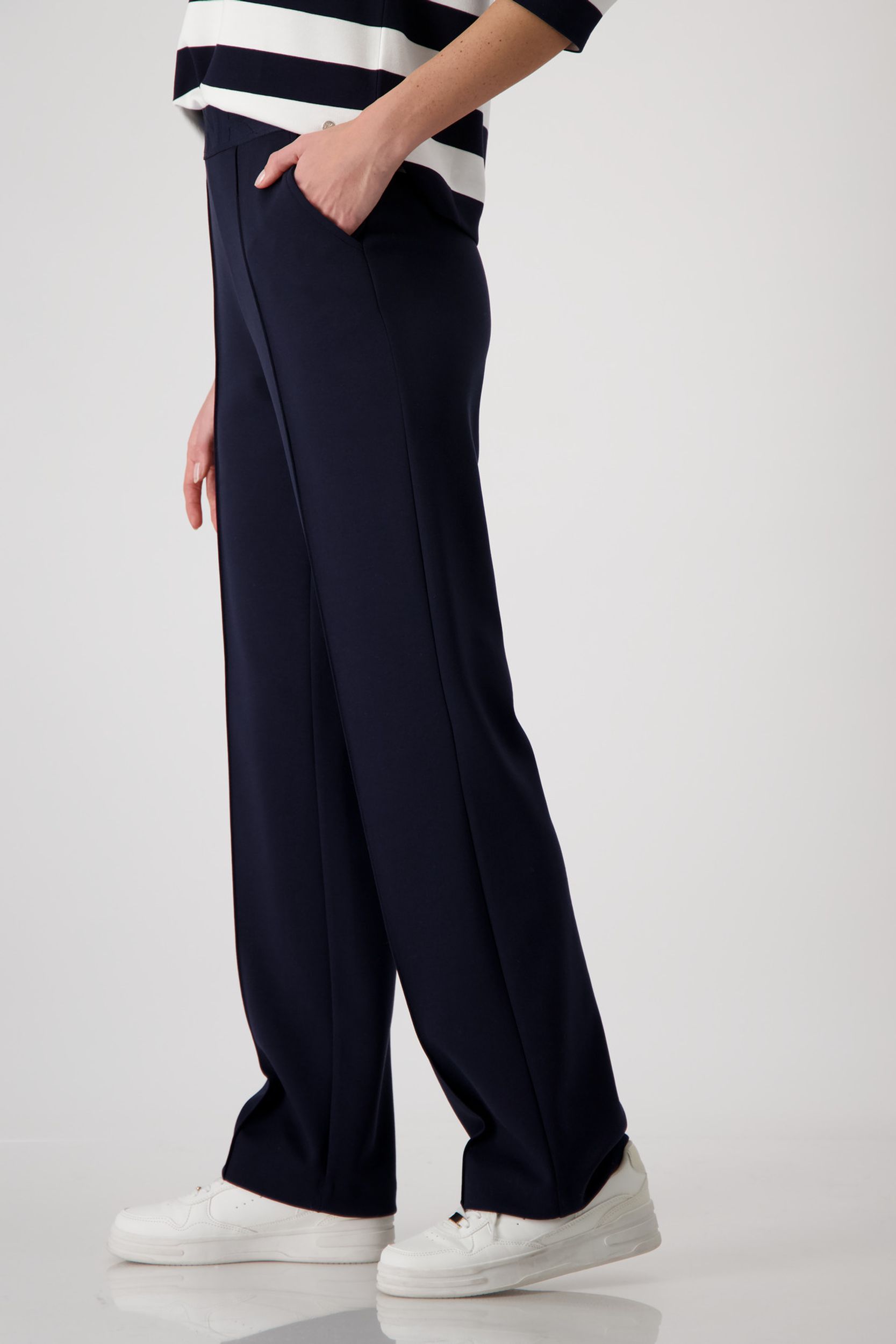 Monari |  Monari Schmale Hose  | 42
