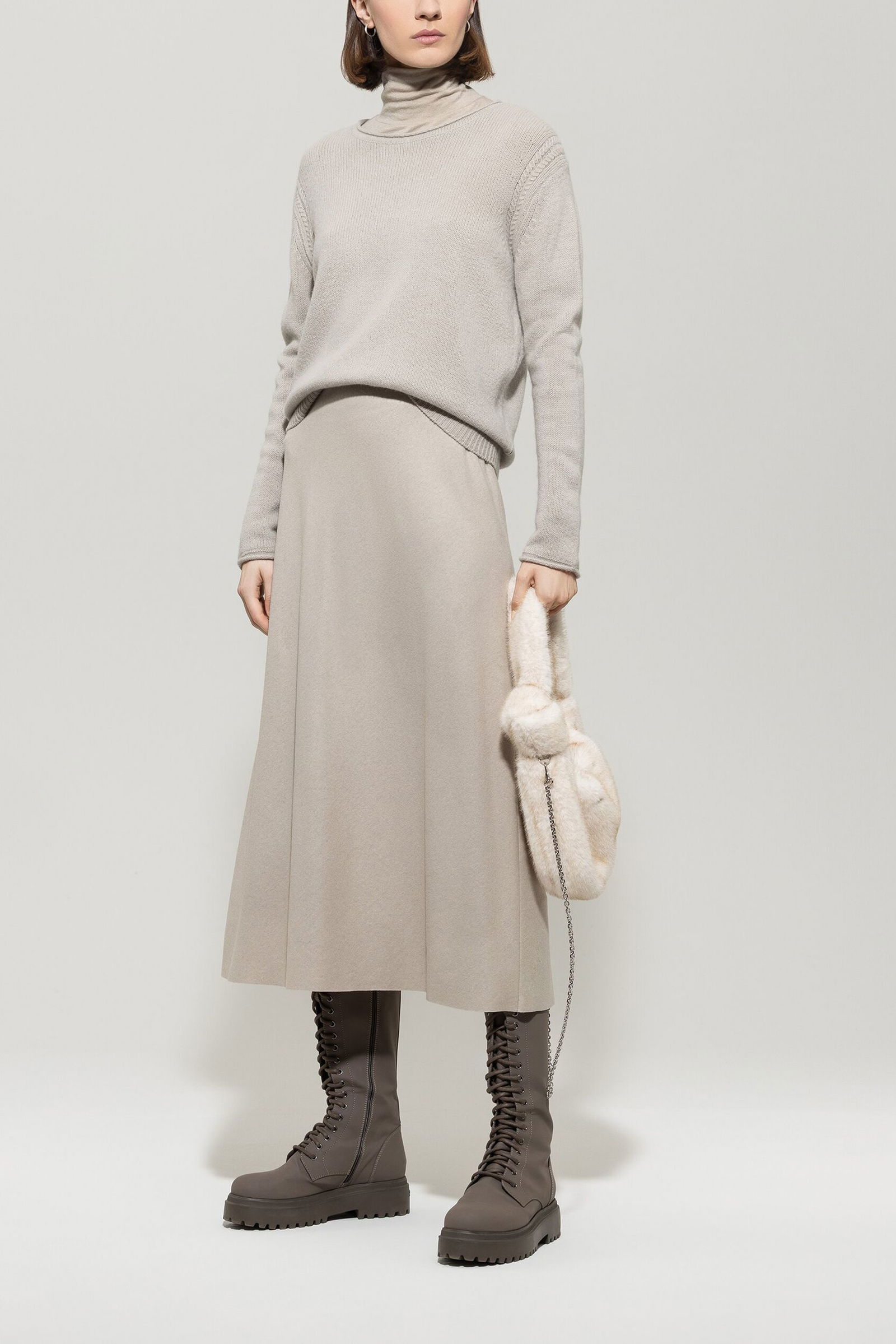 370ffa0a54b9593ce49111902c308e4d | Rock, oyster | 38 | 1952_722