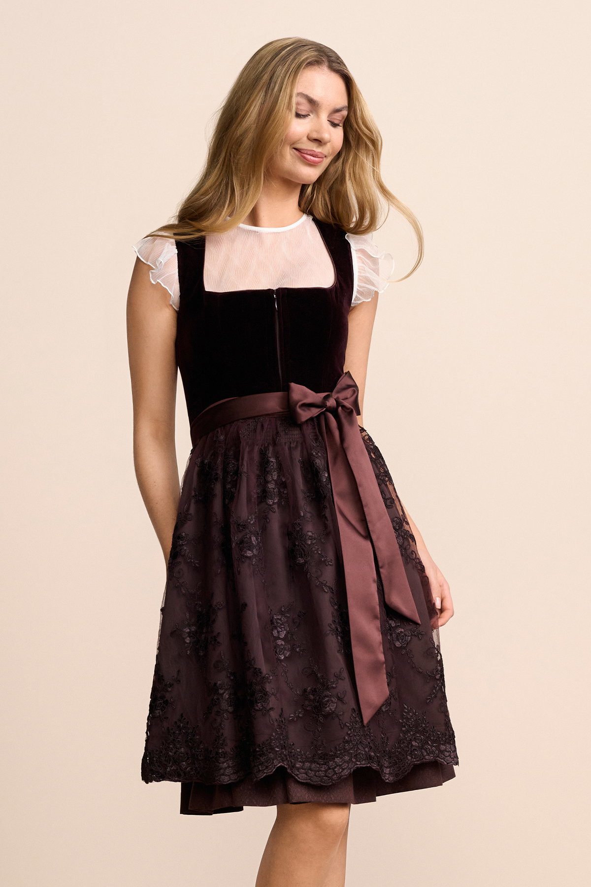 Krüger Madl Dirndl Tanya 60cm #1