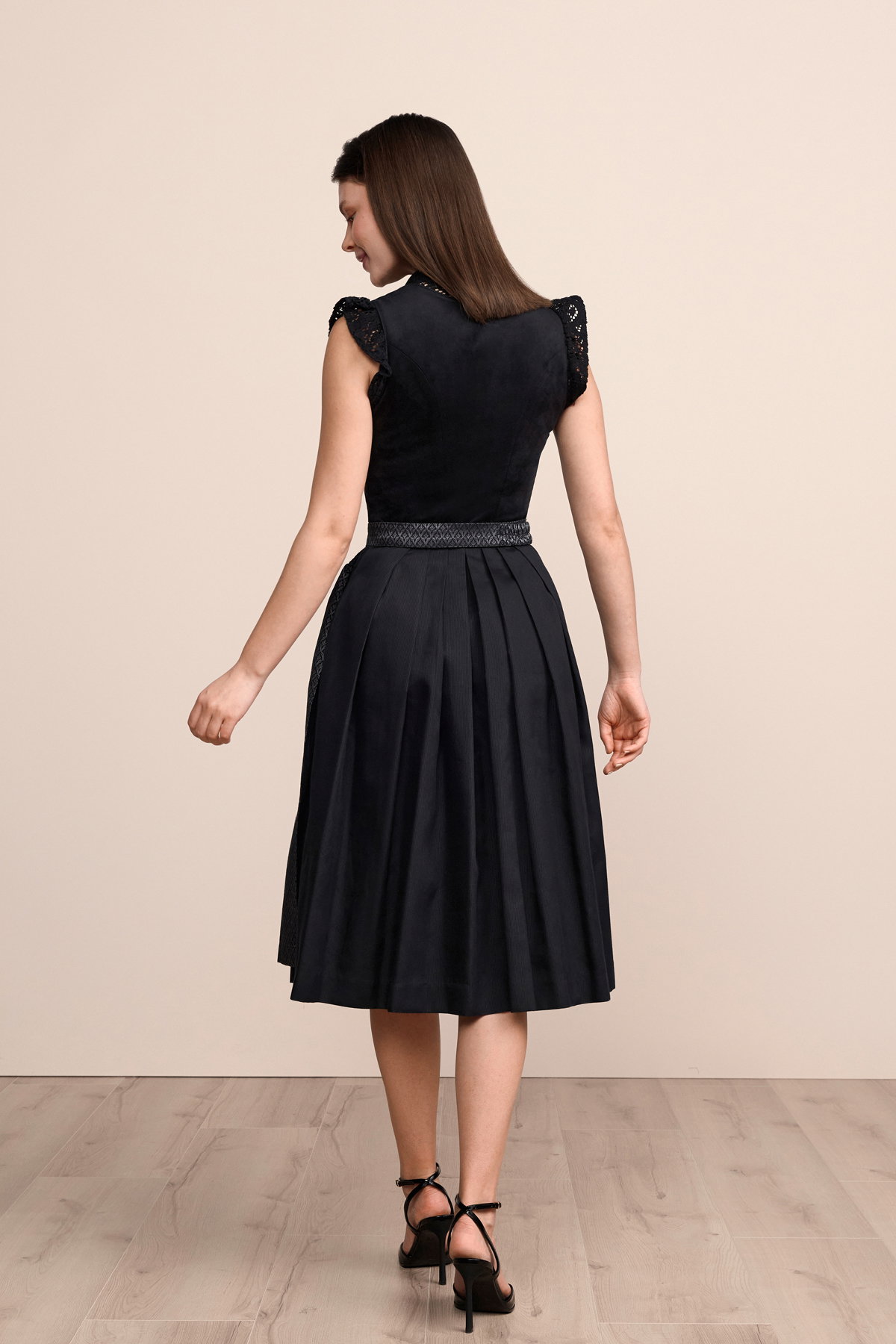 Krüger Madl Dirndl Alisha 60cm #3