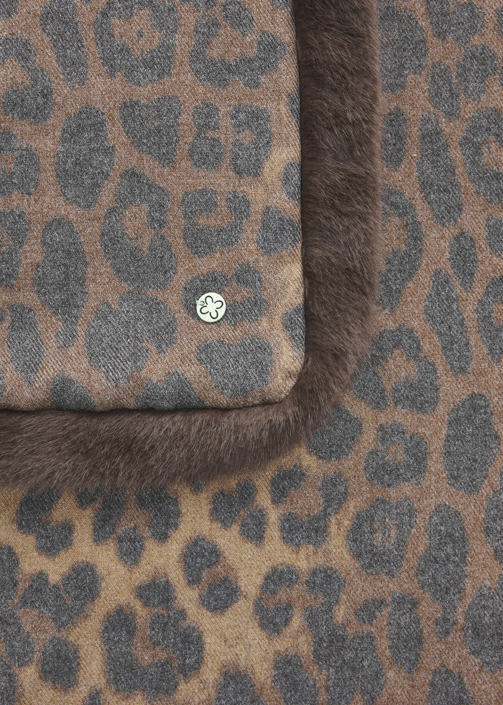 PRINTED TRIANGLE POLYESTER/VISCOSE LEO WITH FAKE FUR braun-128X128X180, braun #1