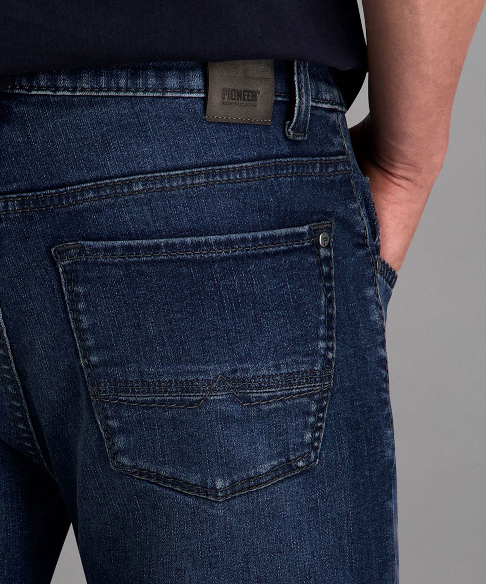 Pioneer | Pioneer Regular Fit Jeans | 42/32 | blue/black fashion
