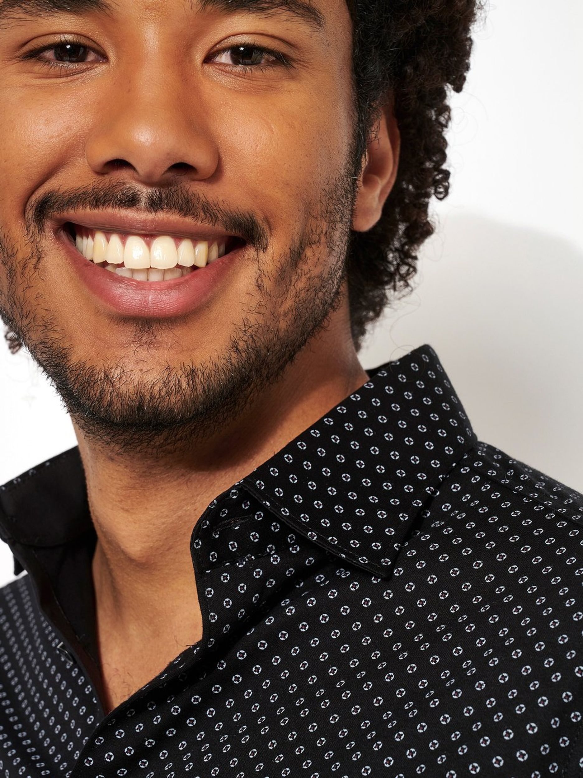 DESOTO |  DESOTO Hemd Slim Fit  | XL | black with red dots