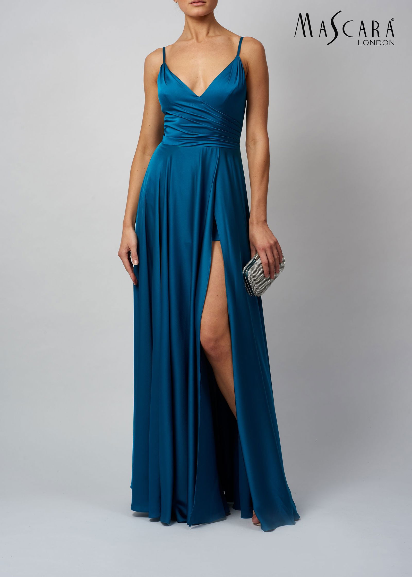 e5abe574f6191677aefe50f80c40c201 Mascara London Langes Kleid