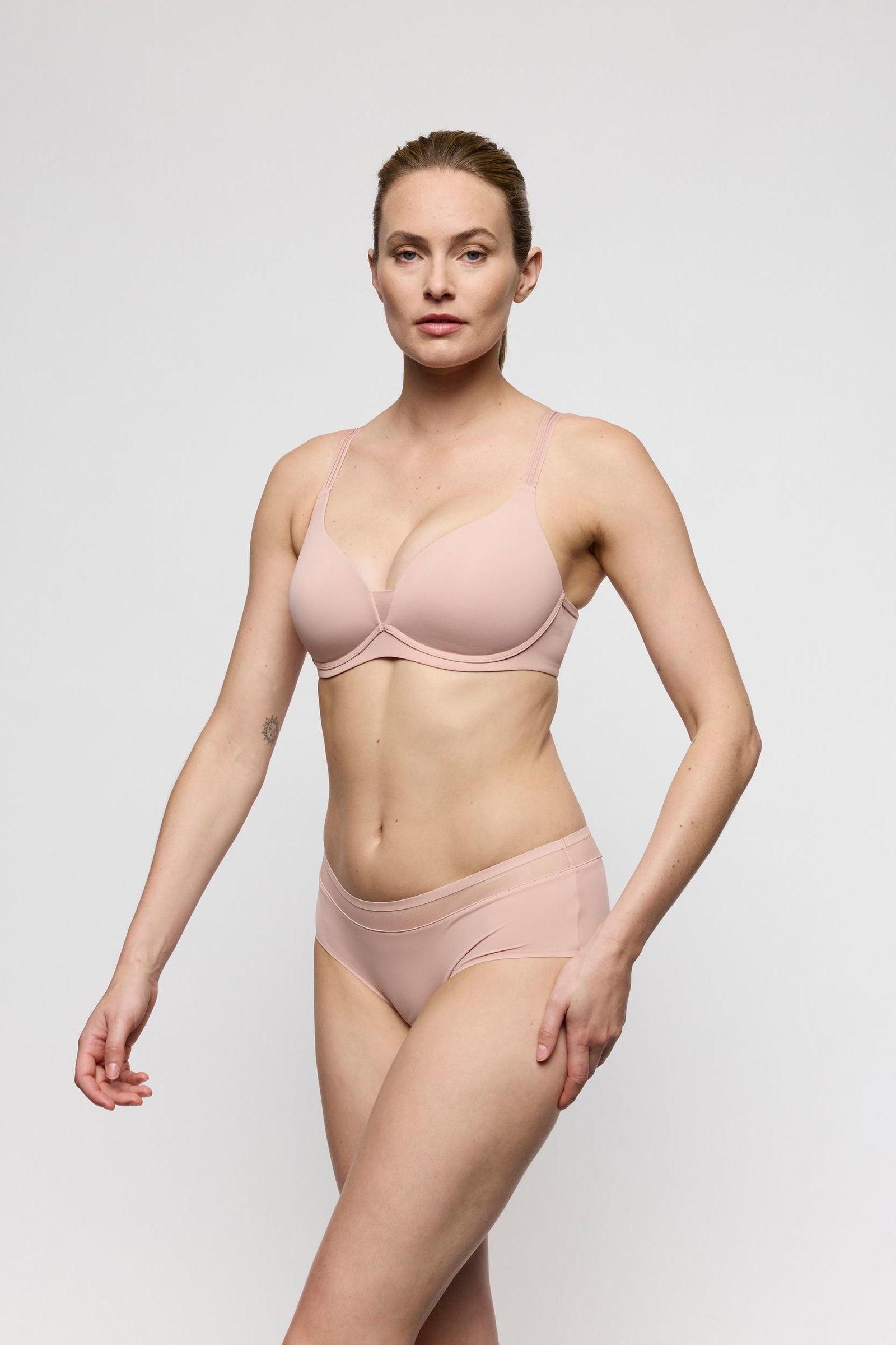 7d5ef94aa0dbe03fe2a787f637087a4d Marie Jo | Marie Jo Short "Louie" | 44 | powder rose