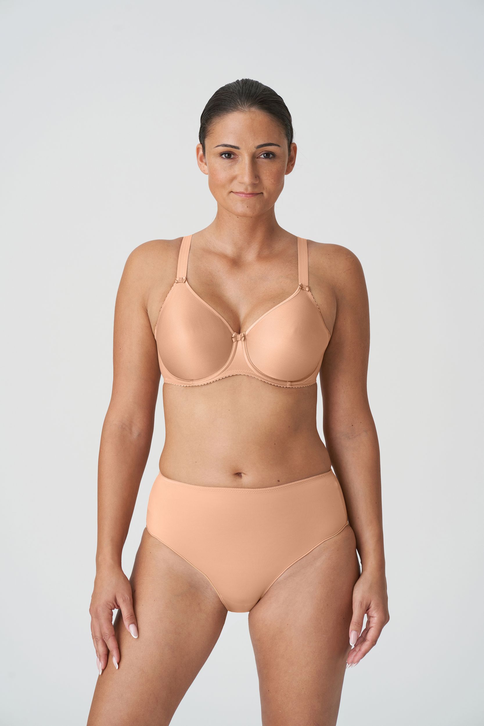 PrimaDonna |  SATIN Light Tan Vollschalen-BH nahtlos | 80/F