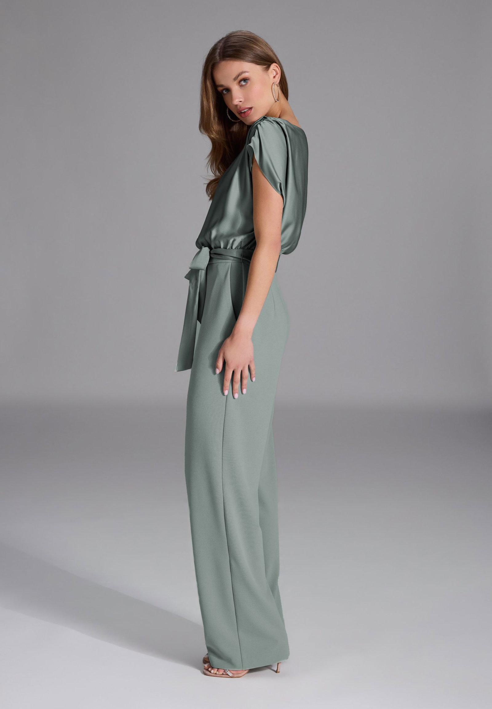 34a77b9b39ec04a871c67b7d99f1dd00 SWING | SWING Overall | 38 | soft green