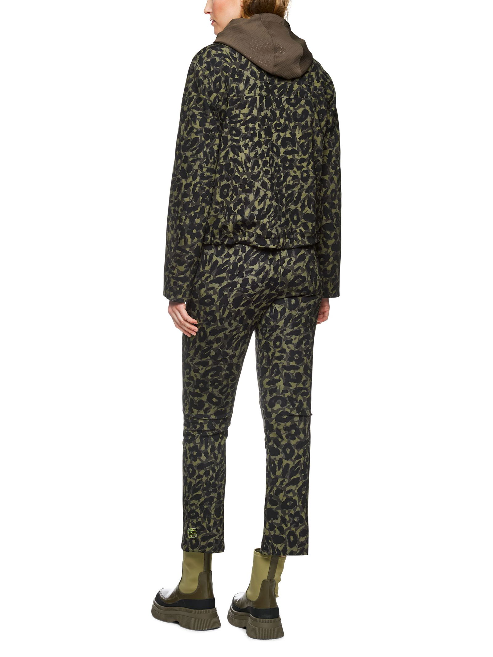 e59b1161fadf51fa86d3ab5f1b96b08c |  Jacke, olive drab | 40