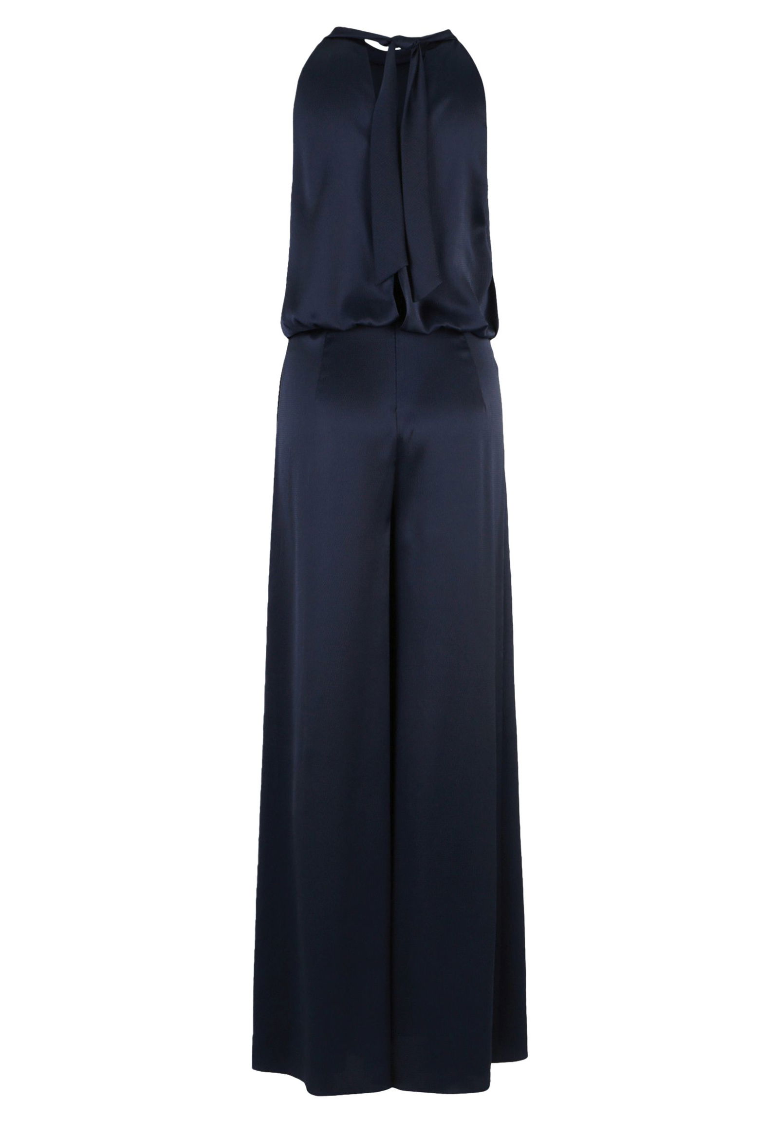 V by Vera Mont |  V by Vera Mont Overall  | 40 | turf