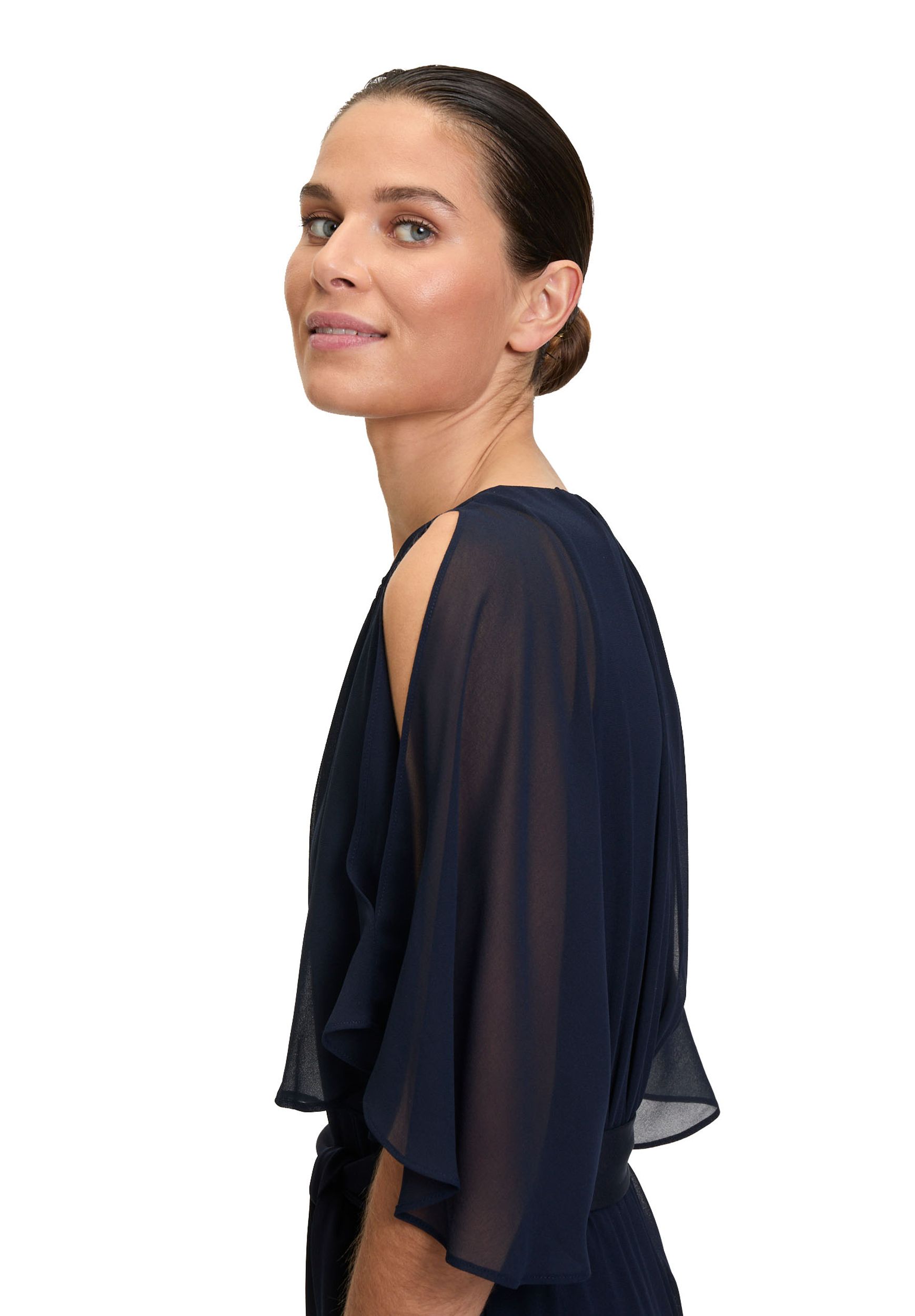 Vera Mont |  Vera Mont Overall  | 38 | night sky