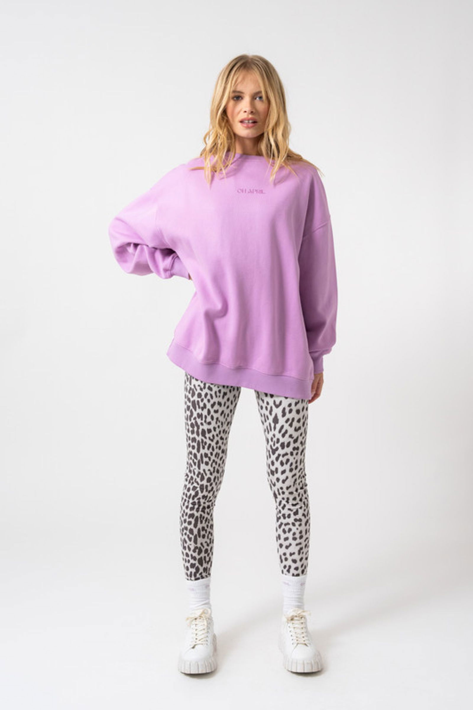 9de800a0090374add48c6ea4d1a07dc2 Oh April | Oh April Sweatshirt | XS | lilac