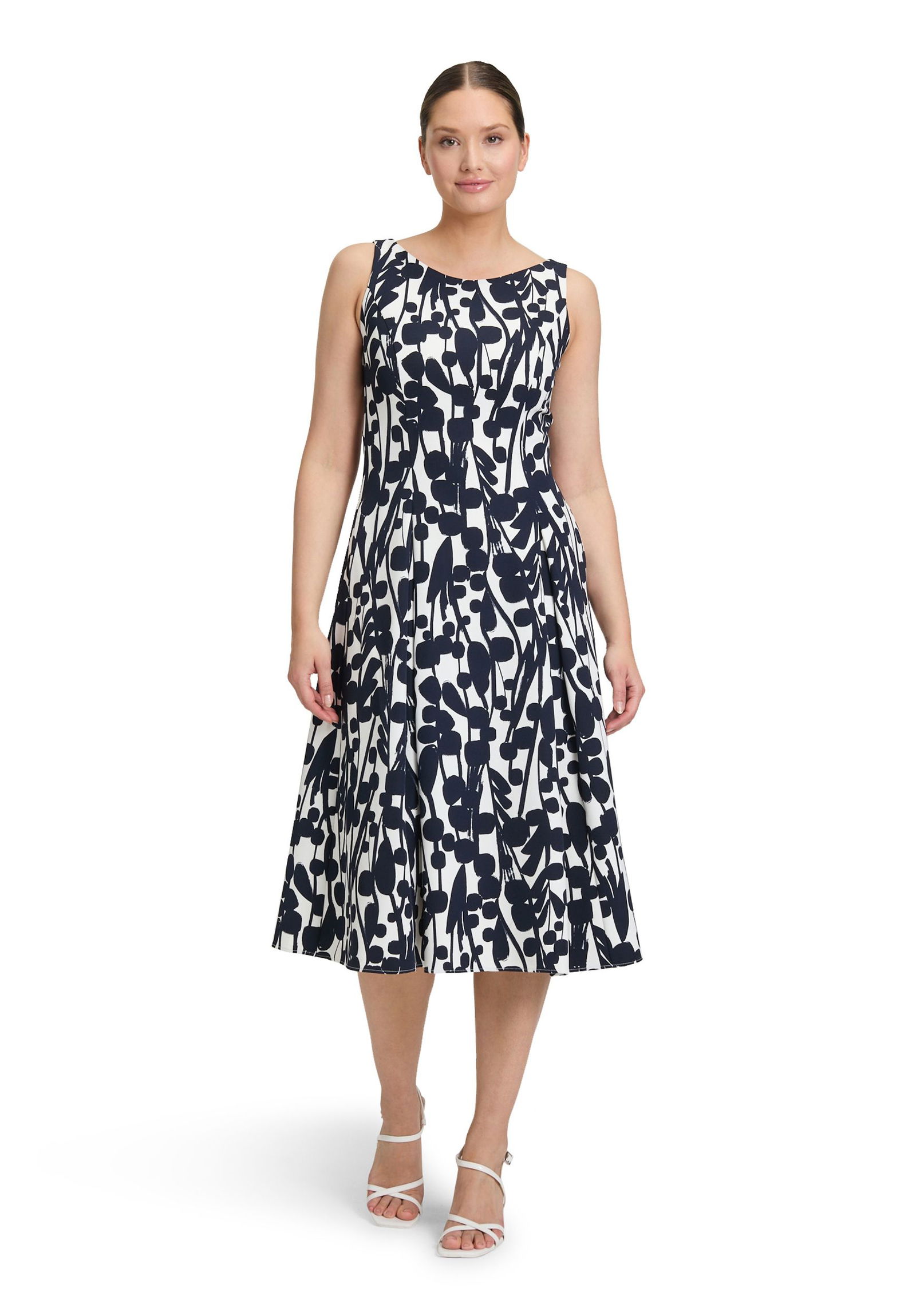 Vera Mont |  Vera Mont Cocktailkleid | 52 | weiß/dunkelblau