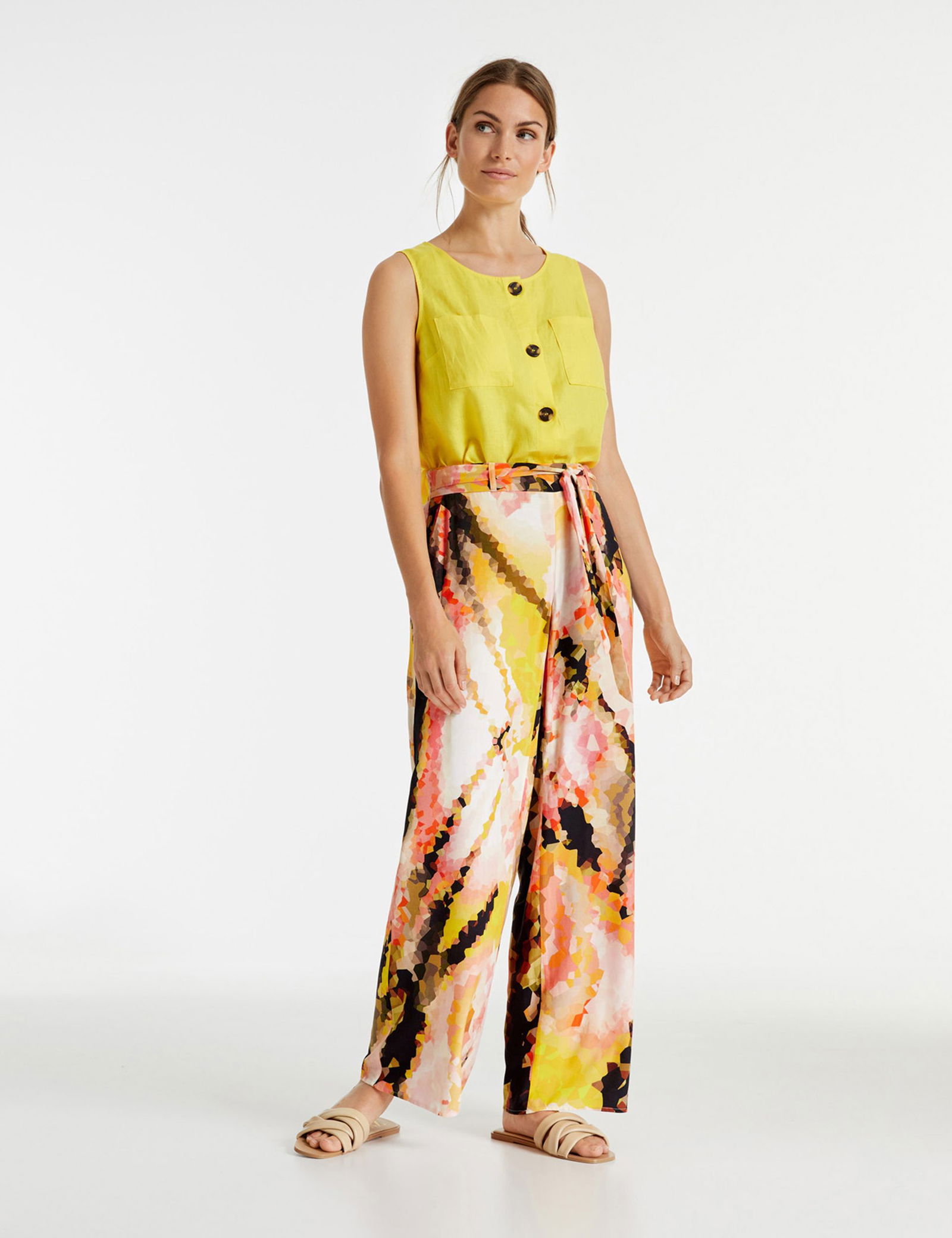 Palazzohose mit Bindegürtel aus EcoVero Viskose