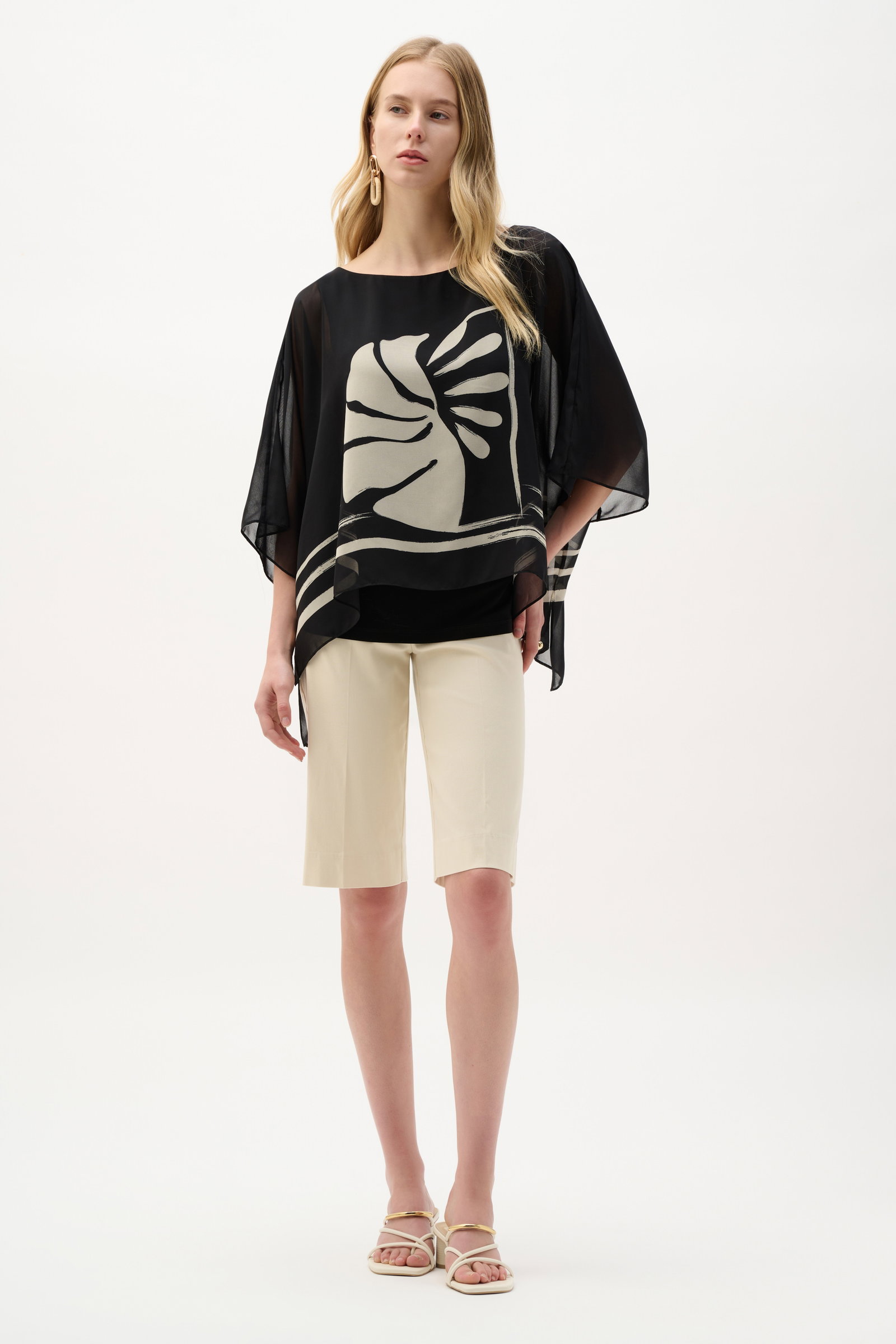 Joseph Ribkoff Poncho-Top mit tropischem Print in Schwarz-Beige #2