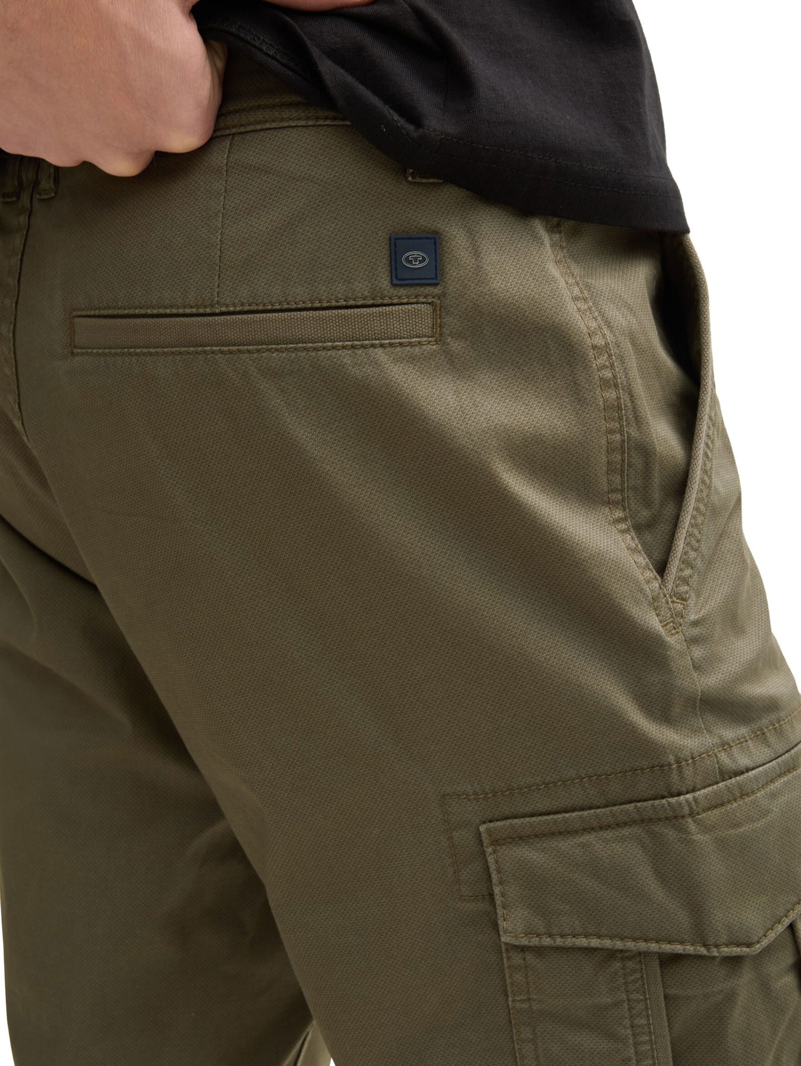Tom Tailor |  Tom Tailor Shorts  | 31 | olive triangle print