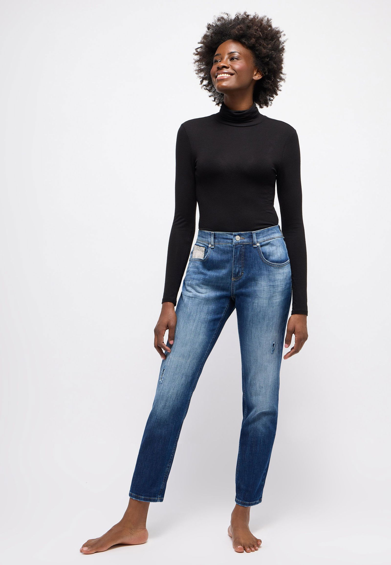 8f9c3605503426303ecd6f0e994f6c03 | BOYFRIEND GLAM | 44/30 | mid blue used destroyed