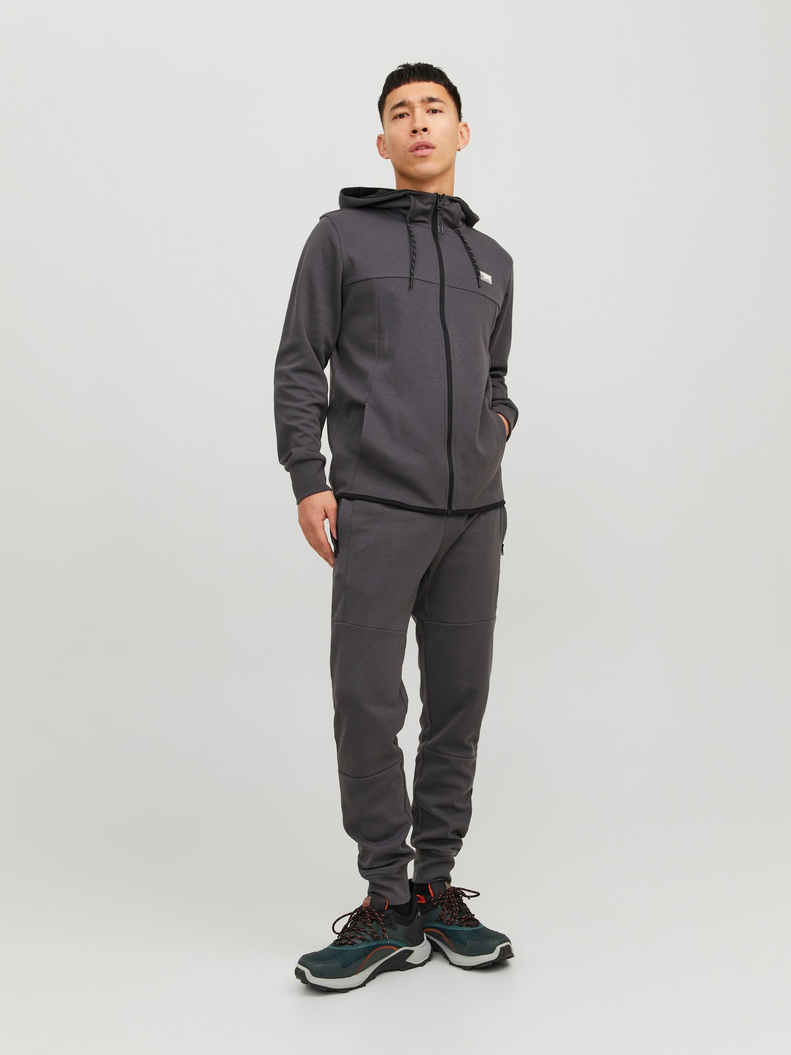 83cf15eead8a0b30a8a938281eefd057 Jack&Jones | JPSTWILL AIR SWEAT PANTS NOOS | XL | asphalt