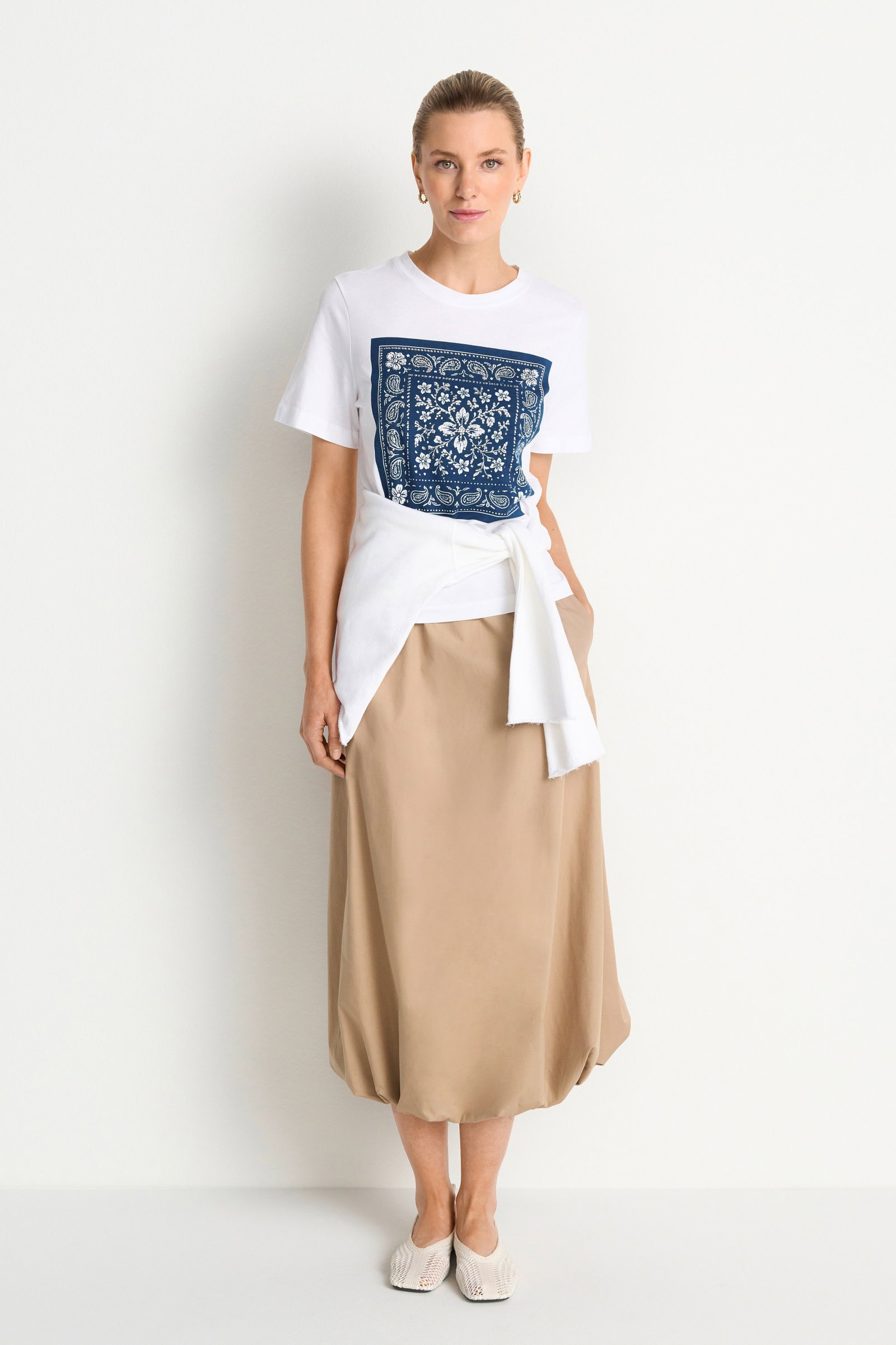 Elegant Fit T-Shirt Bandana Print, white #2