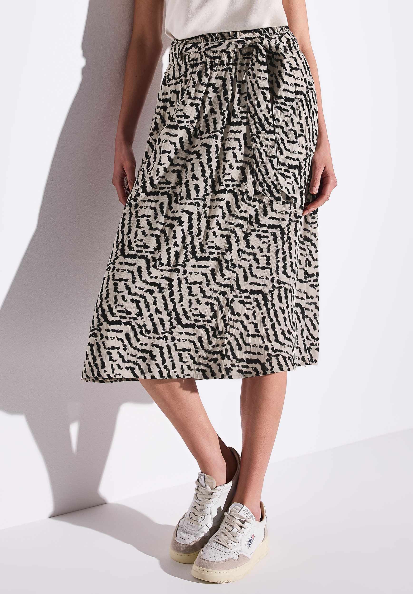  |  Fake wrap Paperbag_AOP, moonstone sand | 42 | 4565_36269
