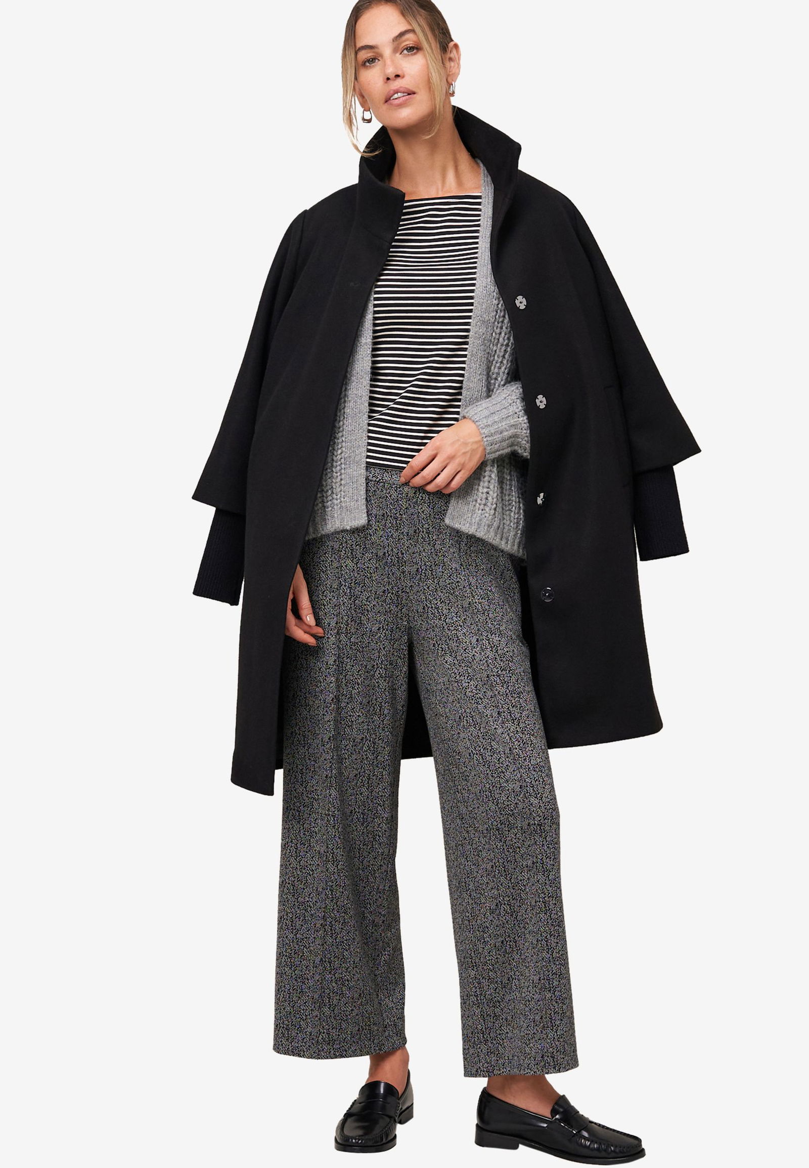 Zero |  Zero Mantel | 36 | black beauty