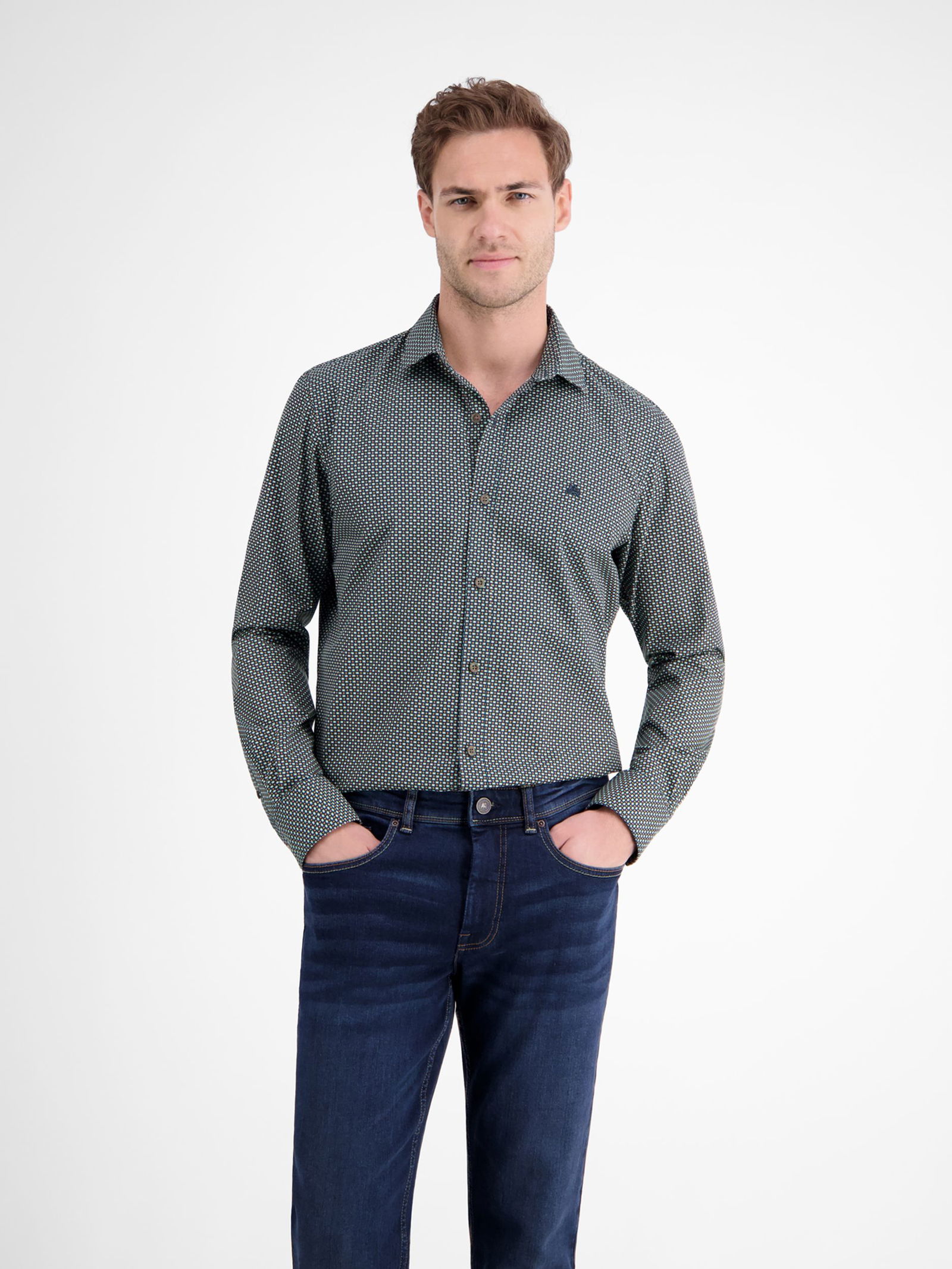 b3acb833bc25afd8cd9091869e92153f |  HEMD 1/1 ARM, FJORD BLUE | L | 2465_756