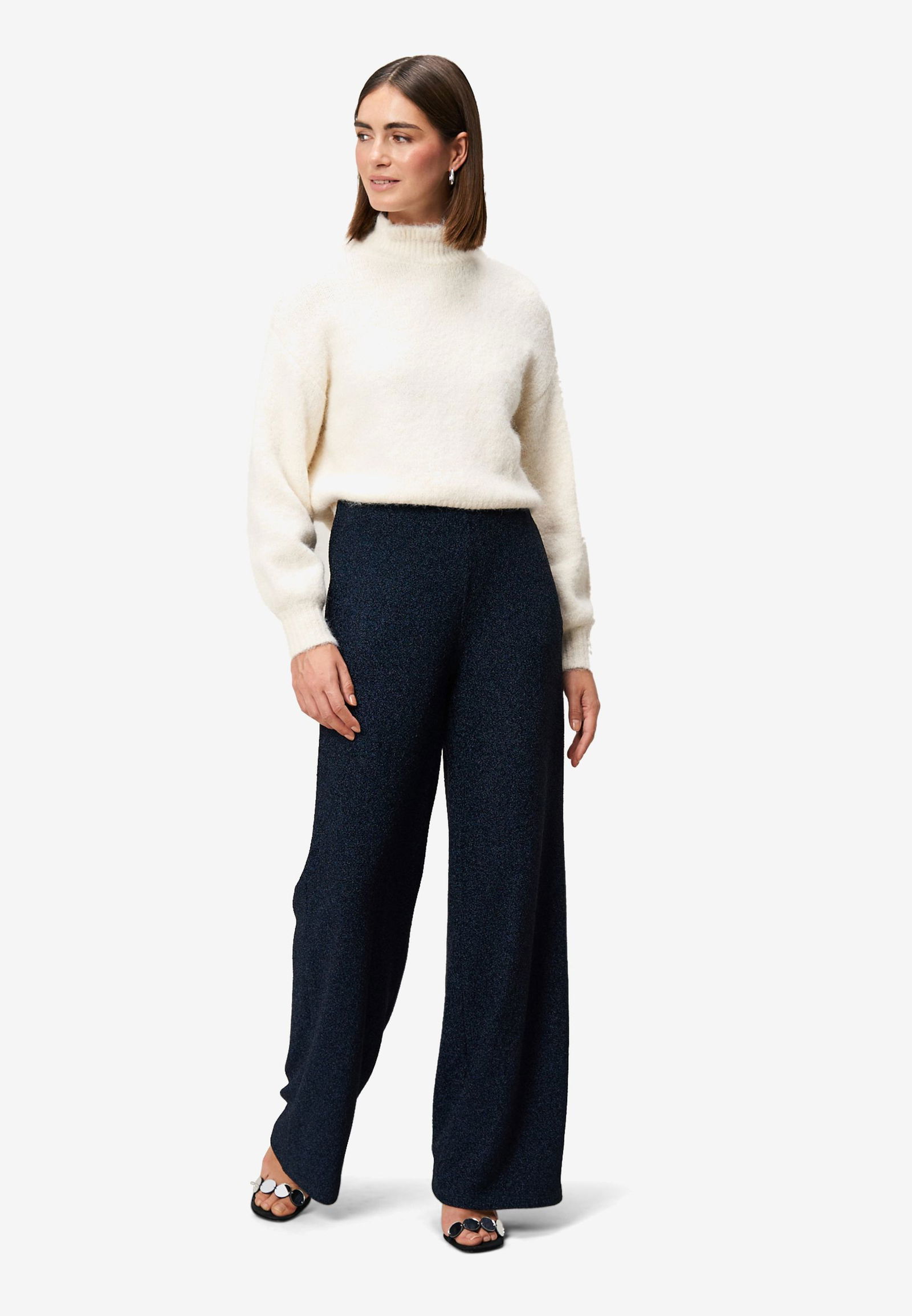 Zero |  Zero Pullover  | L | eggnog