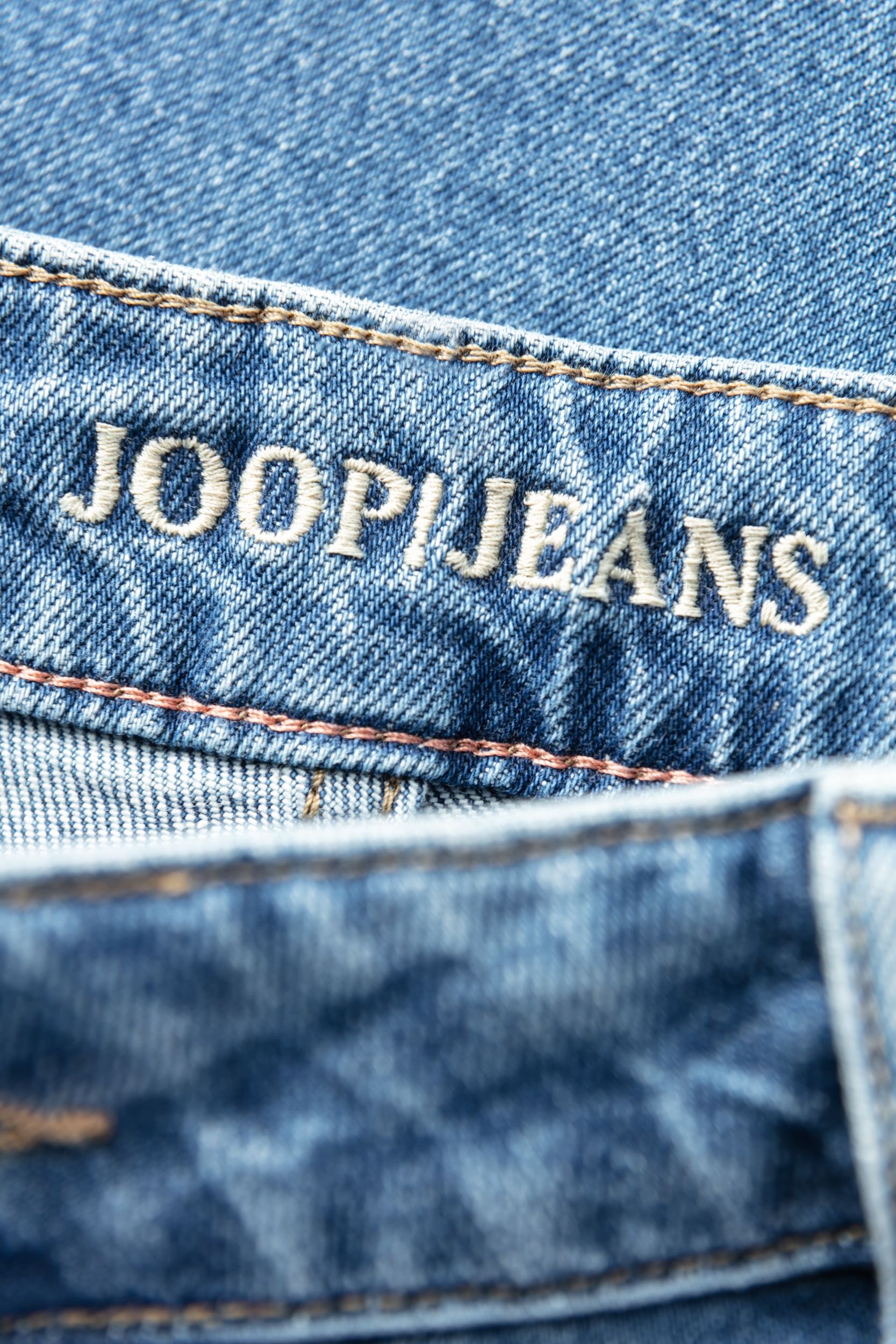 Joop Wide Leg Jeans in blue washed
