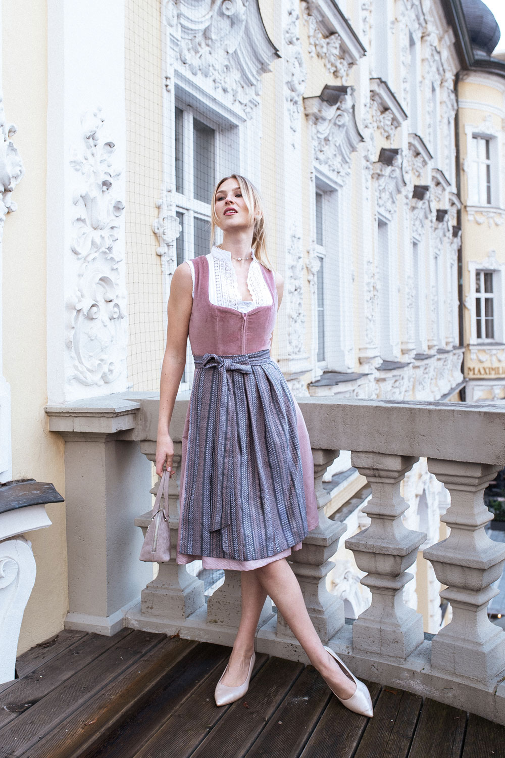 Edelnice Midi Dirndl Marie Samt Altrosa #10
