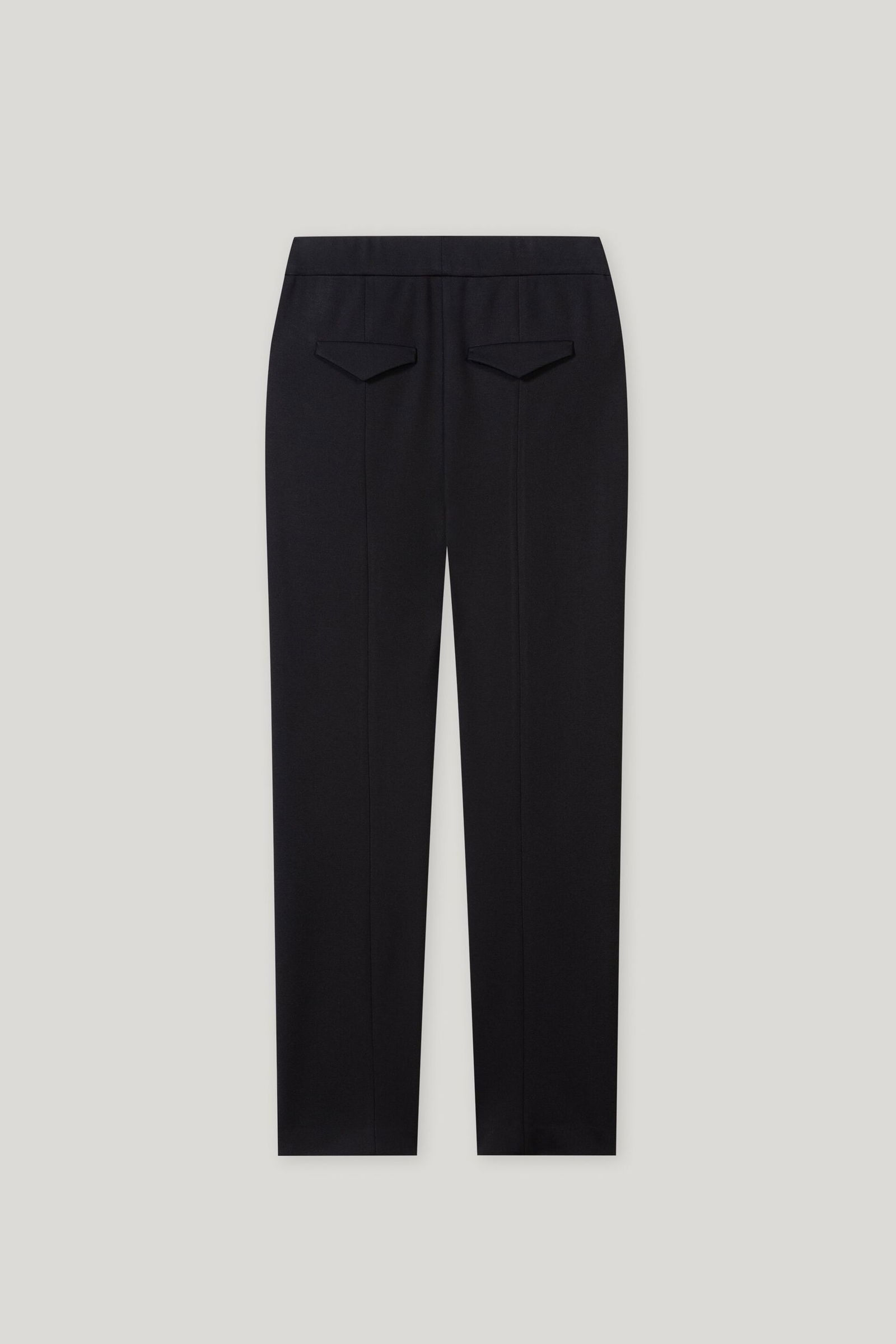 fd3c75e4939ea041b24af7b7cd24b102 | Hose, deep black | 40 | black