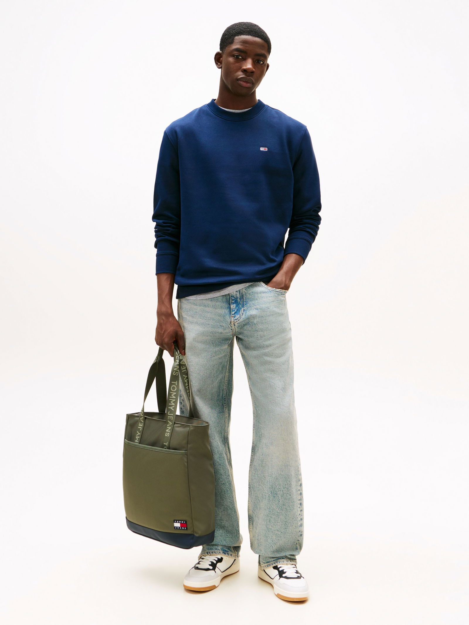 fed8895565a0087ee60323851ad4c0bd Tommy Jeans | Tommy Jeans Sweatshirt | M | utility sage