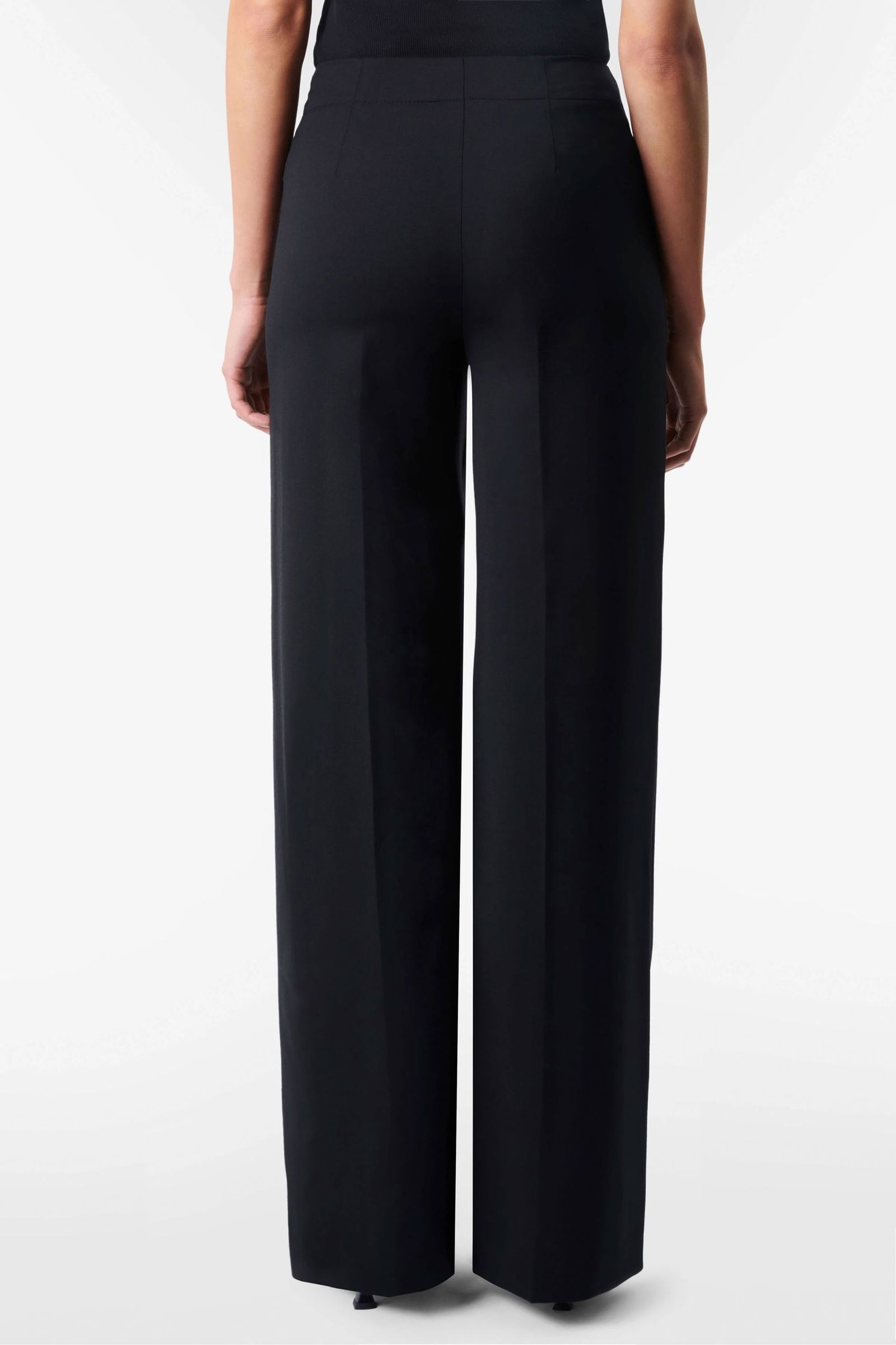 2c71d2b73143632b487955c7e0085bc3 | 120033 BEFORE 888, schwarz | 27/34 | schwarz