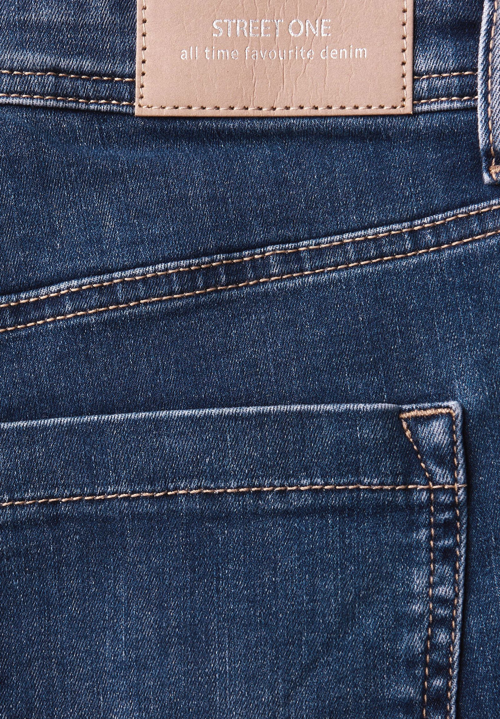  | Style QR Denim-Wide Leg,hw,mid, mid blue soft washed | 27/30