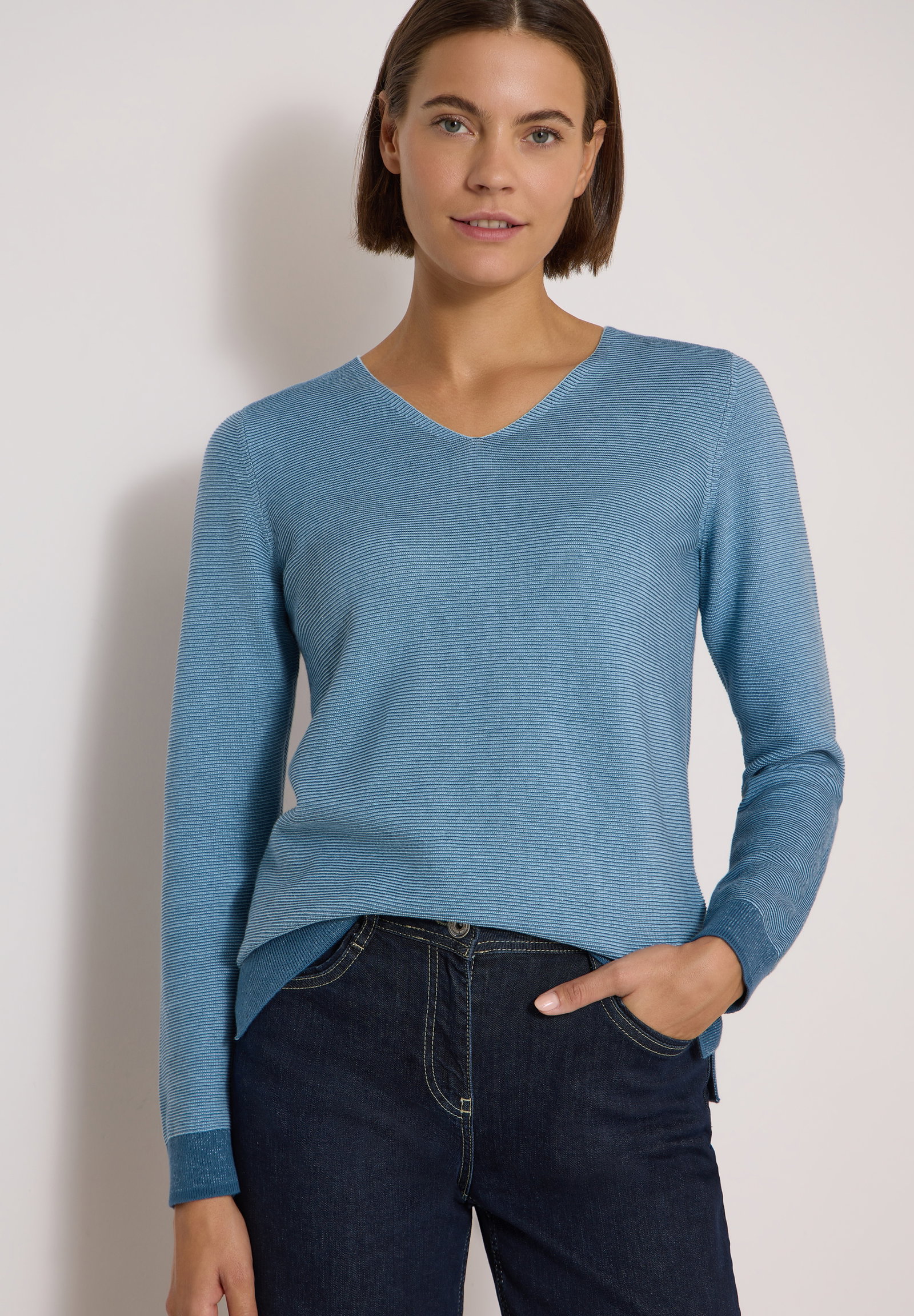 NOS 2-Tone V-Neck, mountain air blue #6