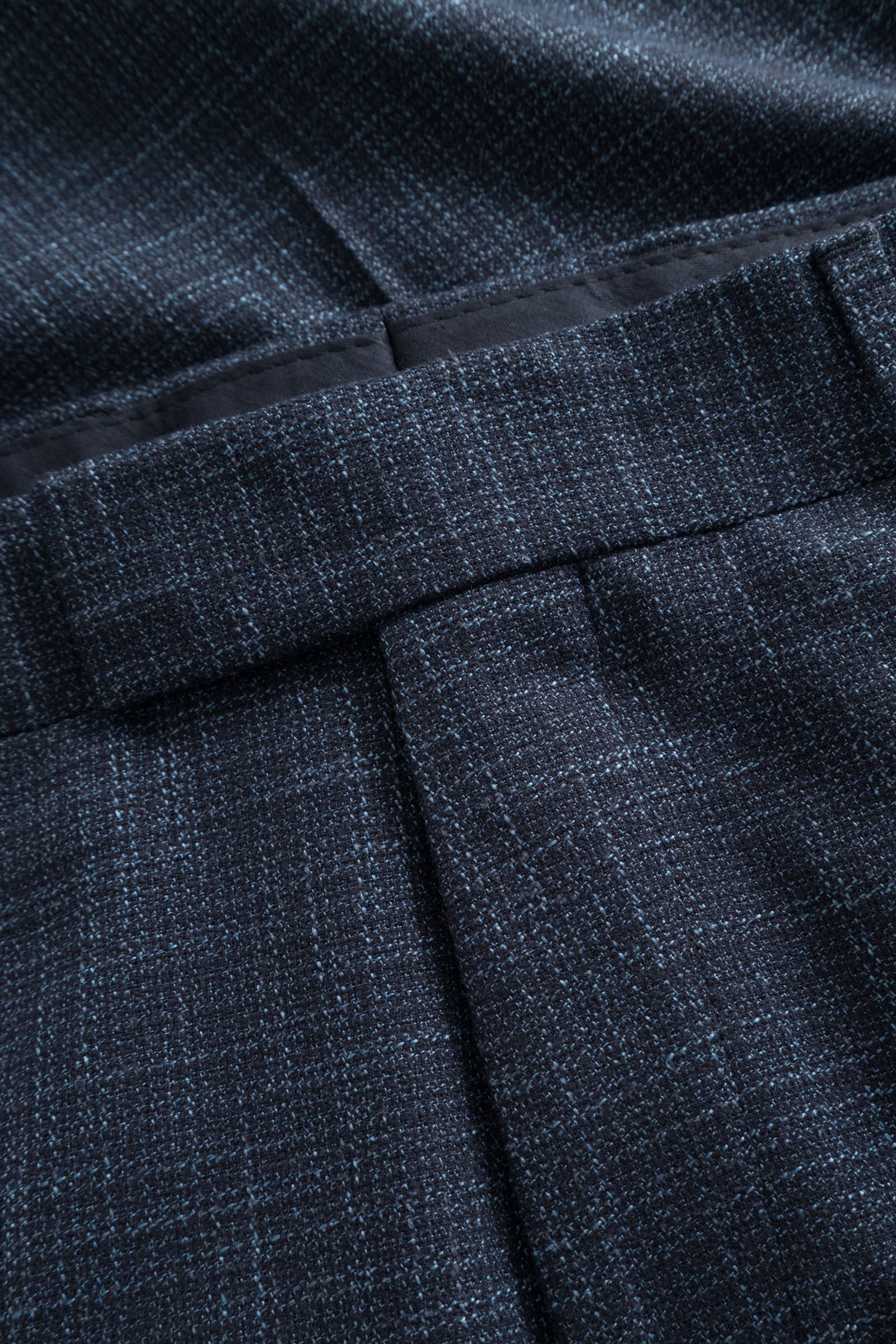 11ca74375d6fd301ede5359cf90c37f2 |  11 Melwin 12 10018130, Charcoal | 102 | navy