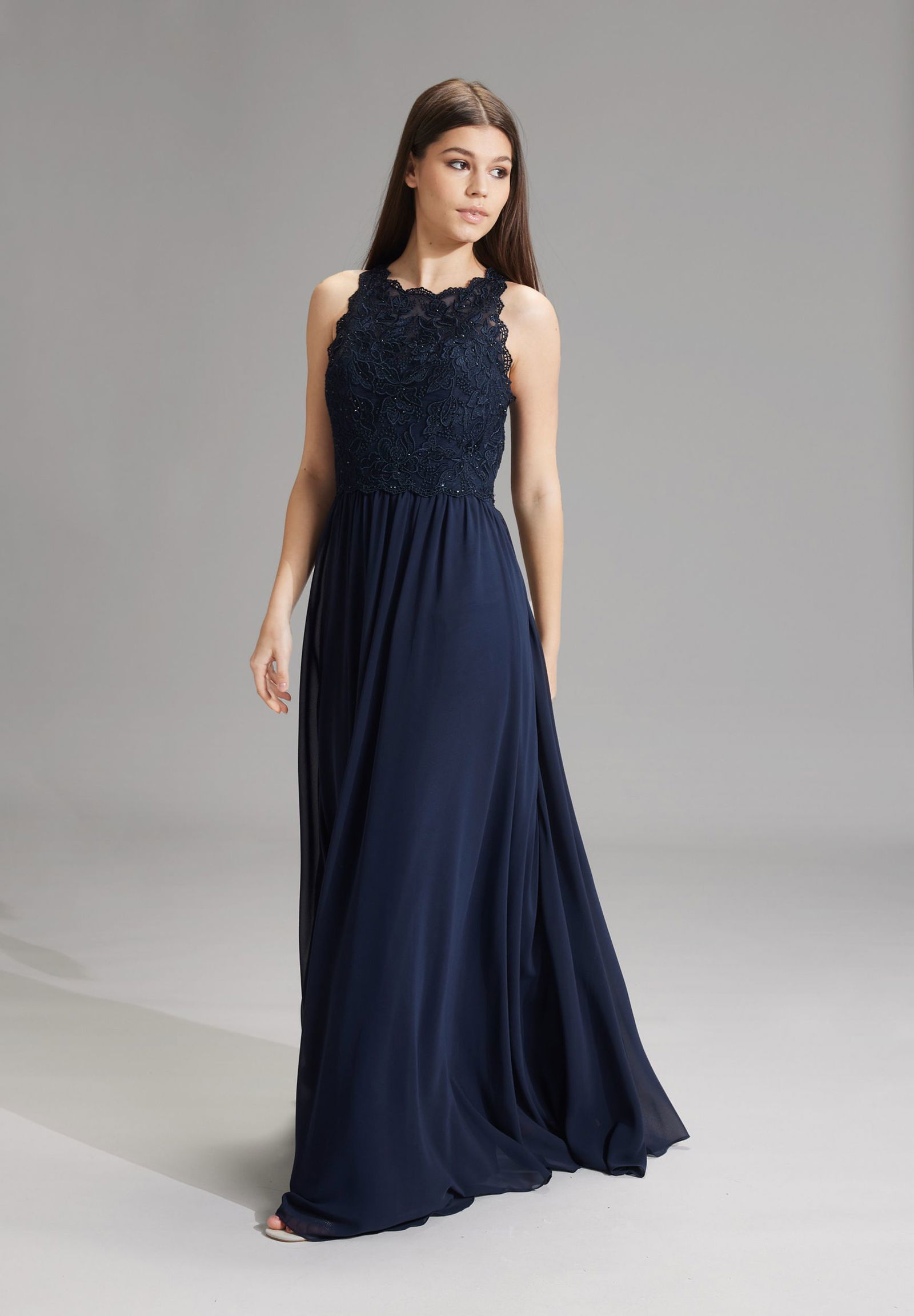 2d7841162a29ab881428ae7c3c11b8b7 Hey Kyla High-closed-Abendkleid mit floraler Spitze