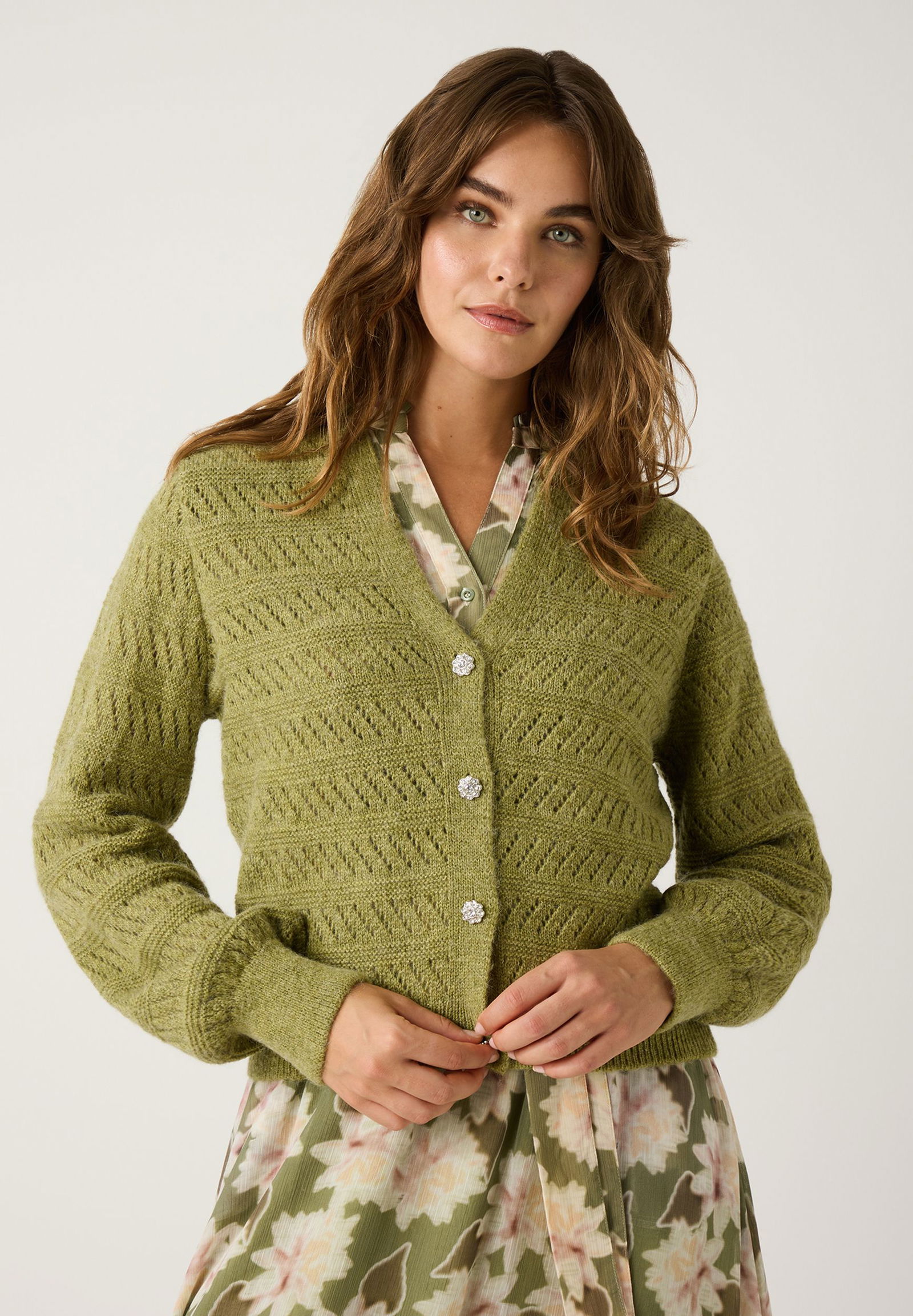 05b7fda9cbb97130dfcbe1082536d0a9 More & More | More & More Pullover | 36 | 1500_0656