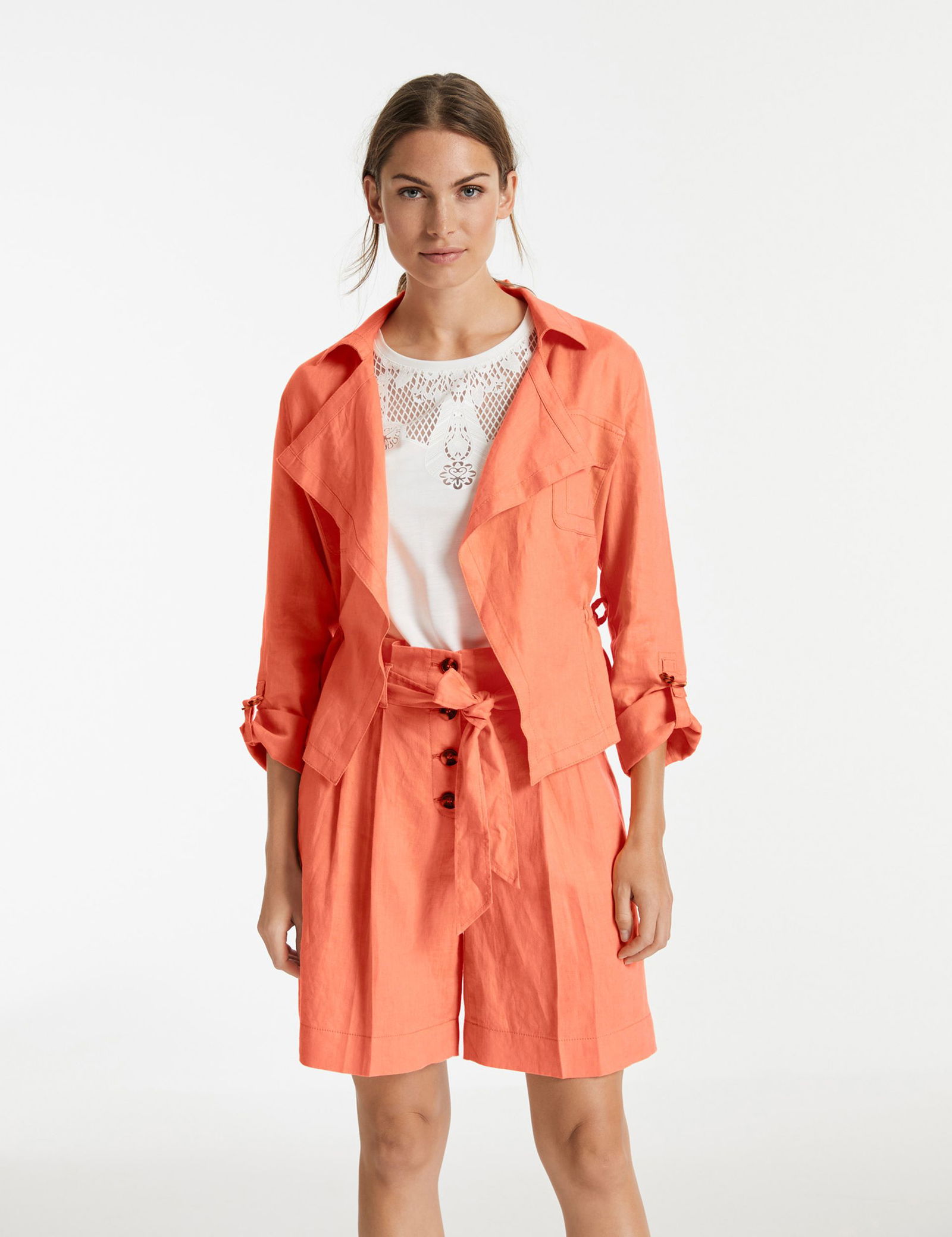 Leichte Leinenjacke mit Taillen-Tunnelzug