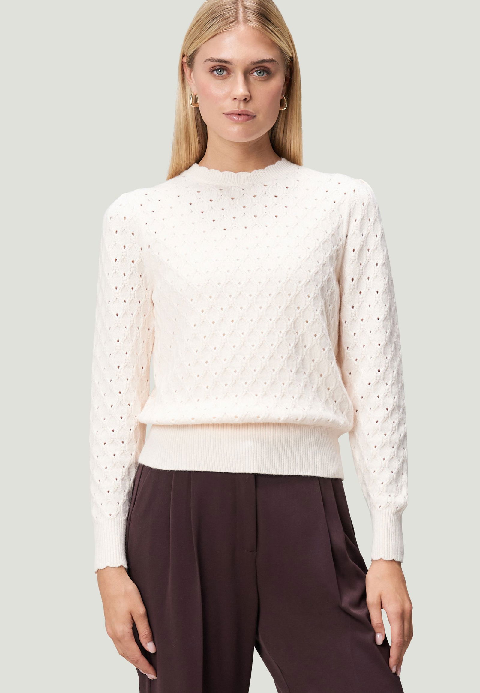 0fb1df751a8c0be61e24b6e54645b179 Zero | Zero Pullover | 44 | eggnog